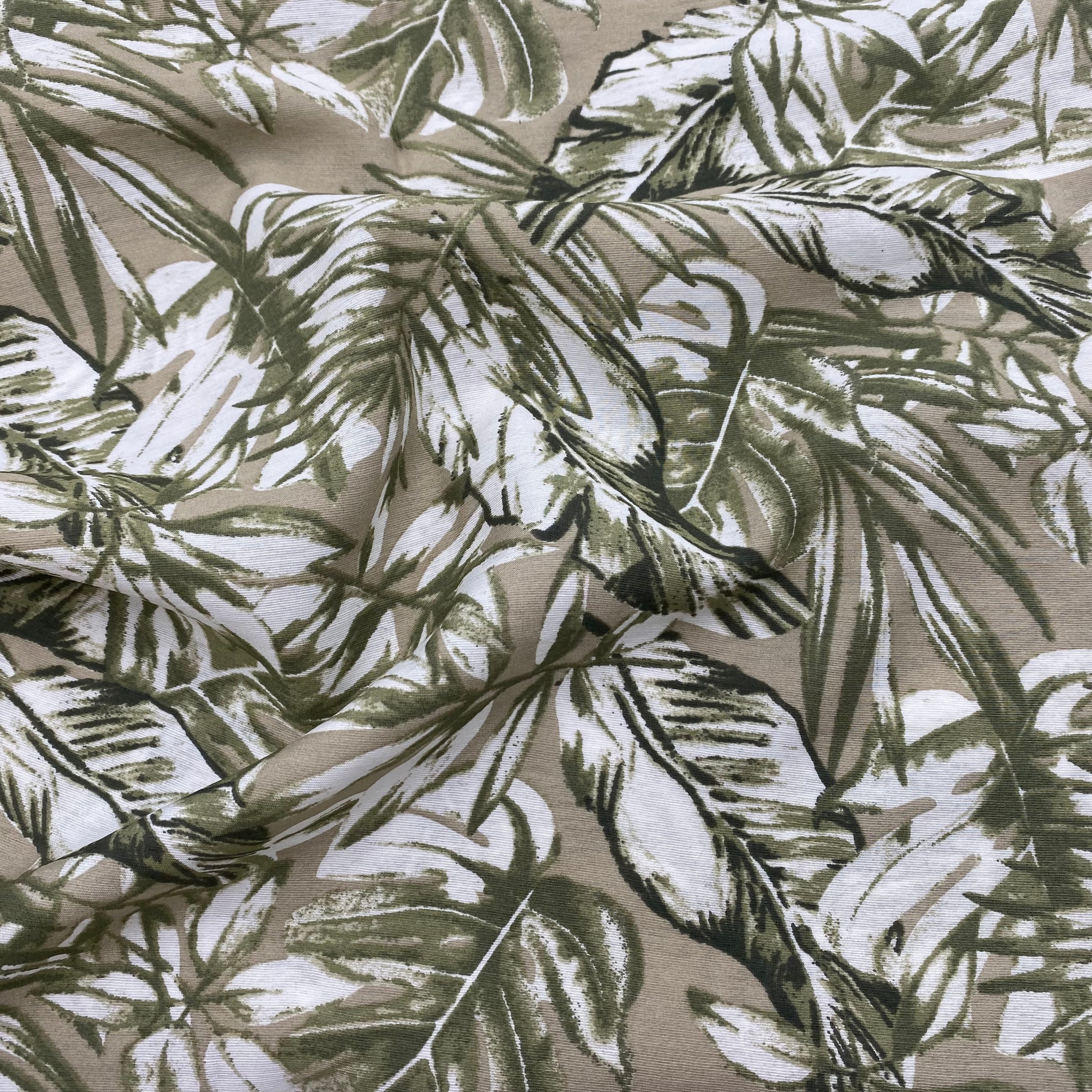 Rayon Dress Weight - Tropical Foliage (WDW3379)