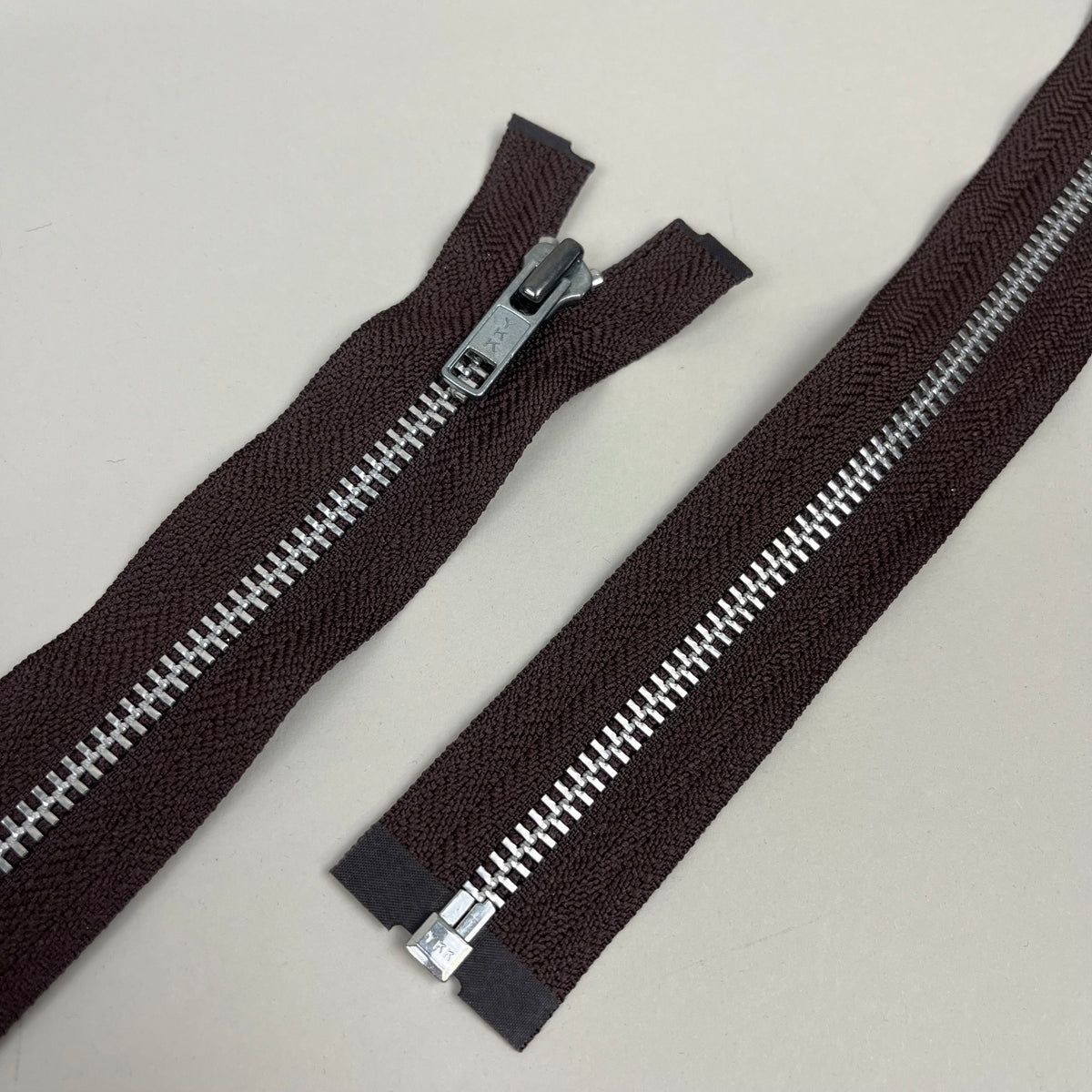 5 Separating Metal Zippers - Mocha & Silver 25.5" (NZP0509)