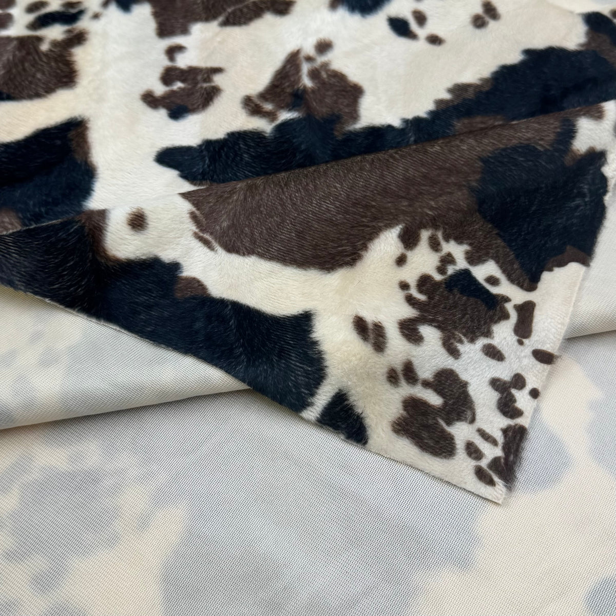 Faux Fur - Don't Have a Cow (SFF0084)