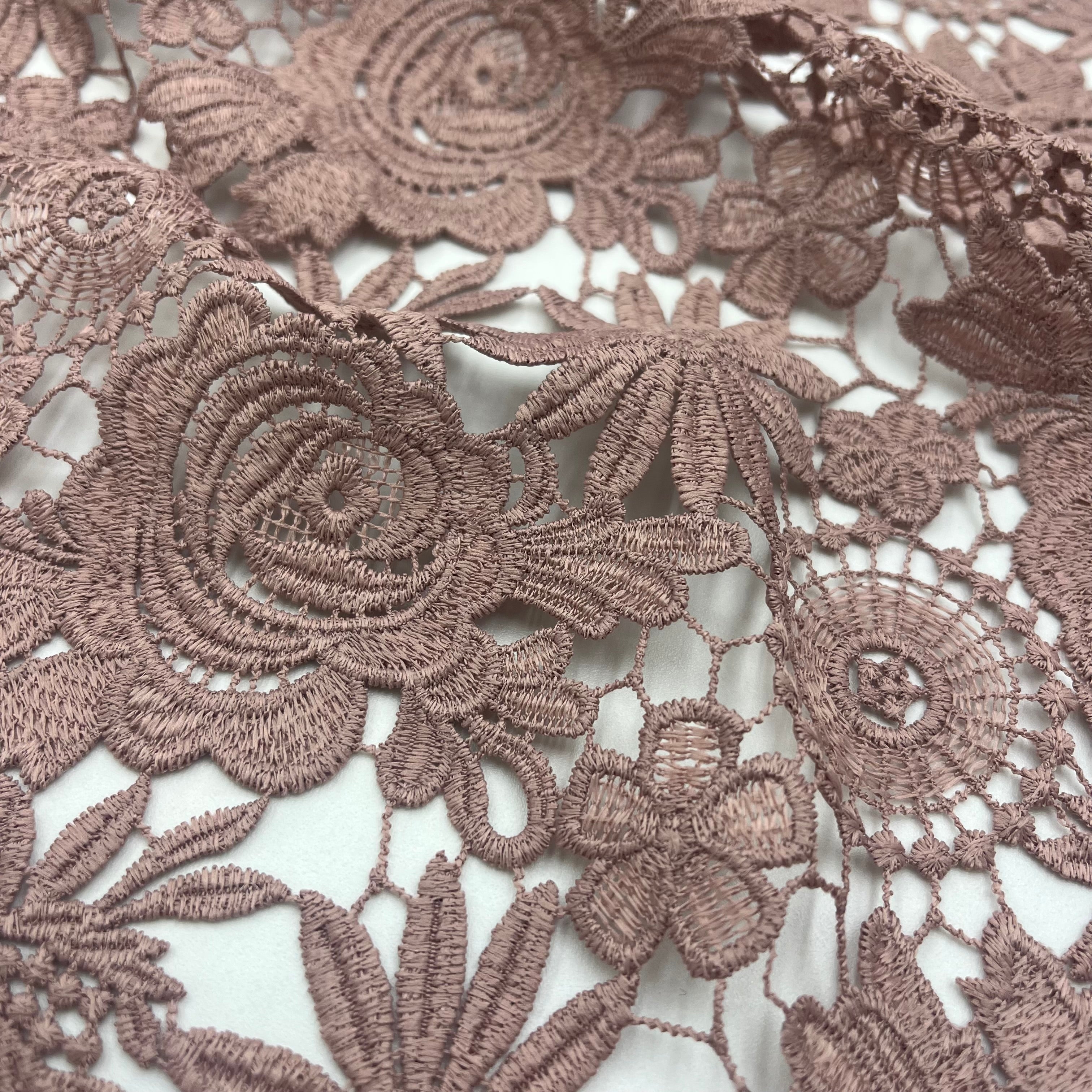 Lace Dress Weight - Mauve Garden (WDW3642)