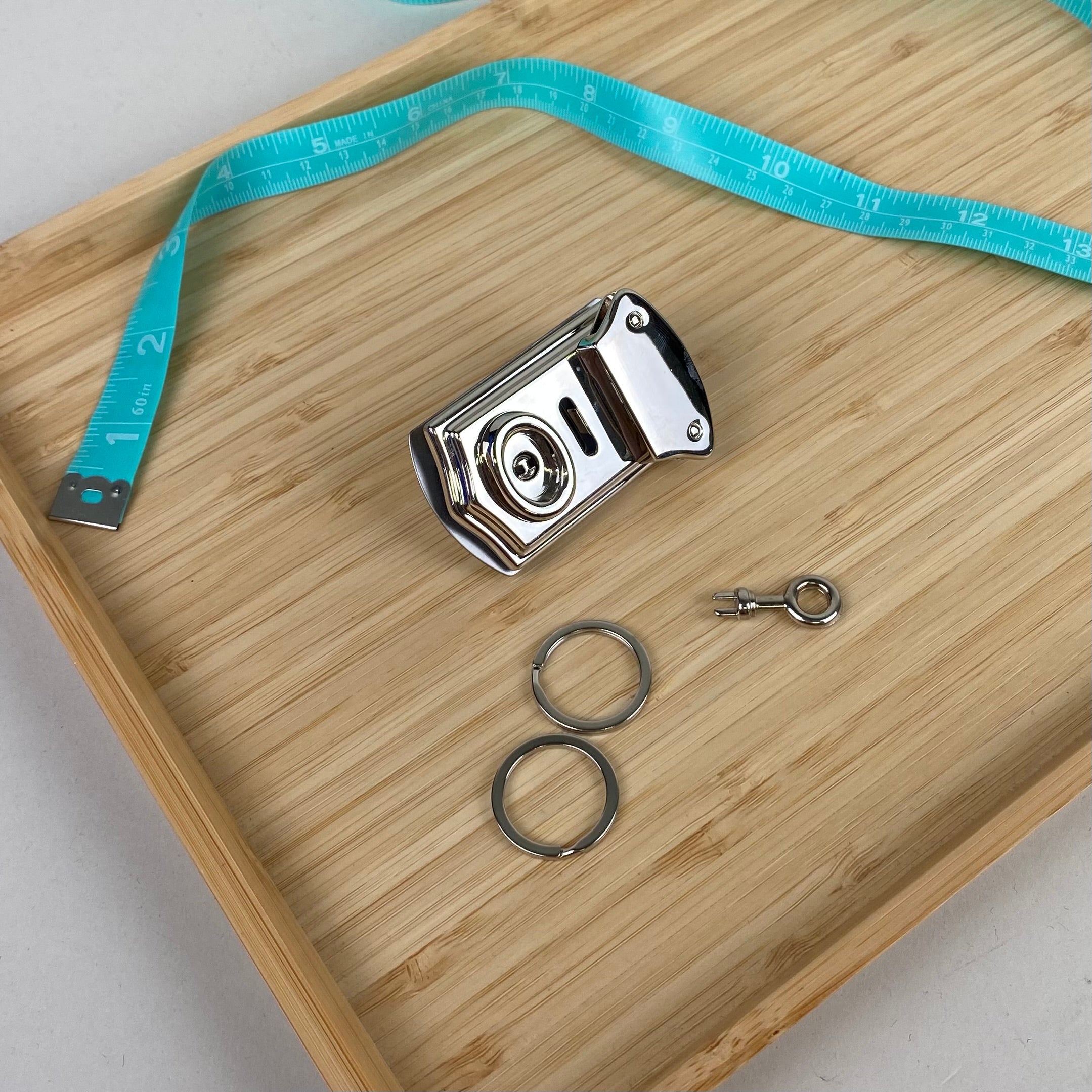 Key Lock + Split Rings (2x) - Silver Tone (NXX1576)