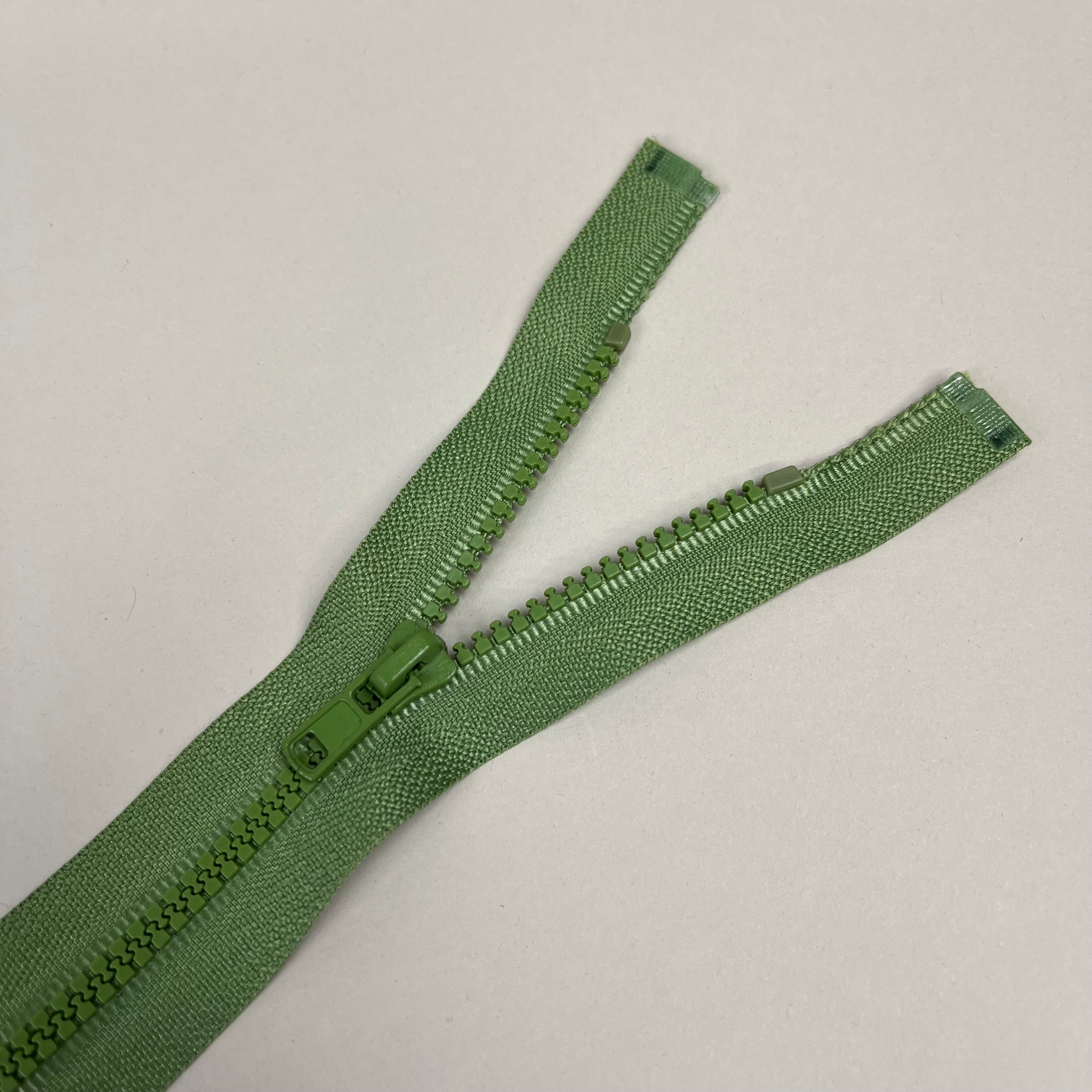 Separating Plastic Zipper - Avocado 23" (NZP0462)