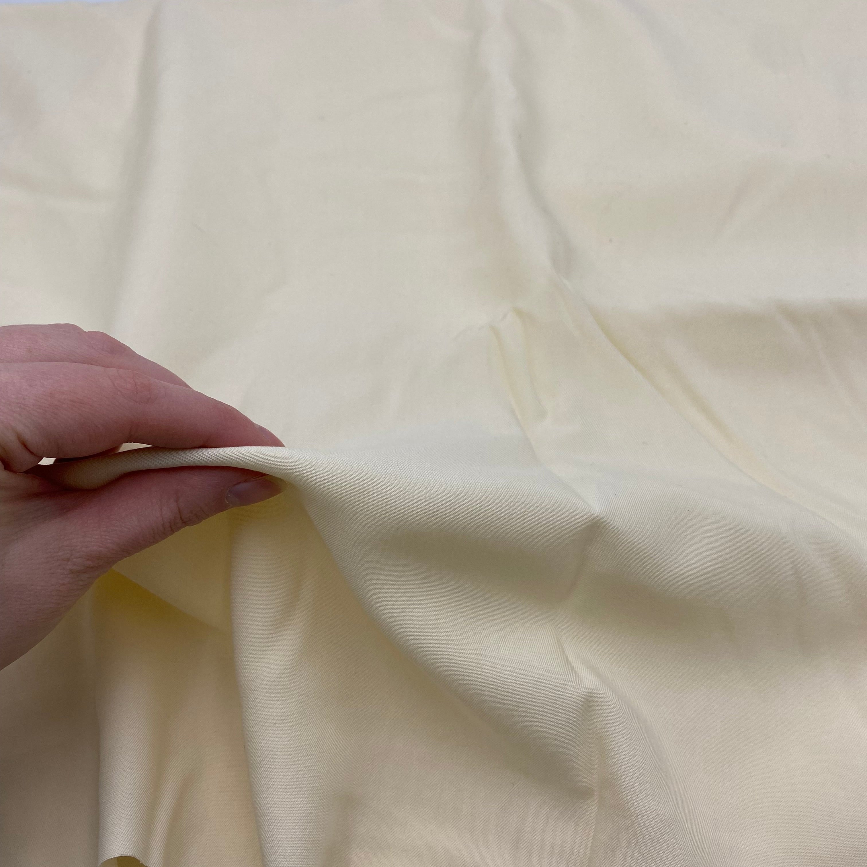 Cotton/Tencel Twill Shirting - Cream (WDW3330)