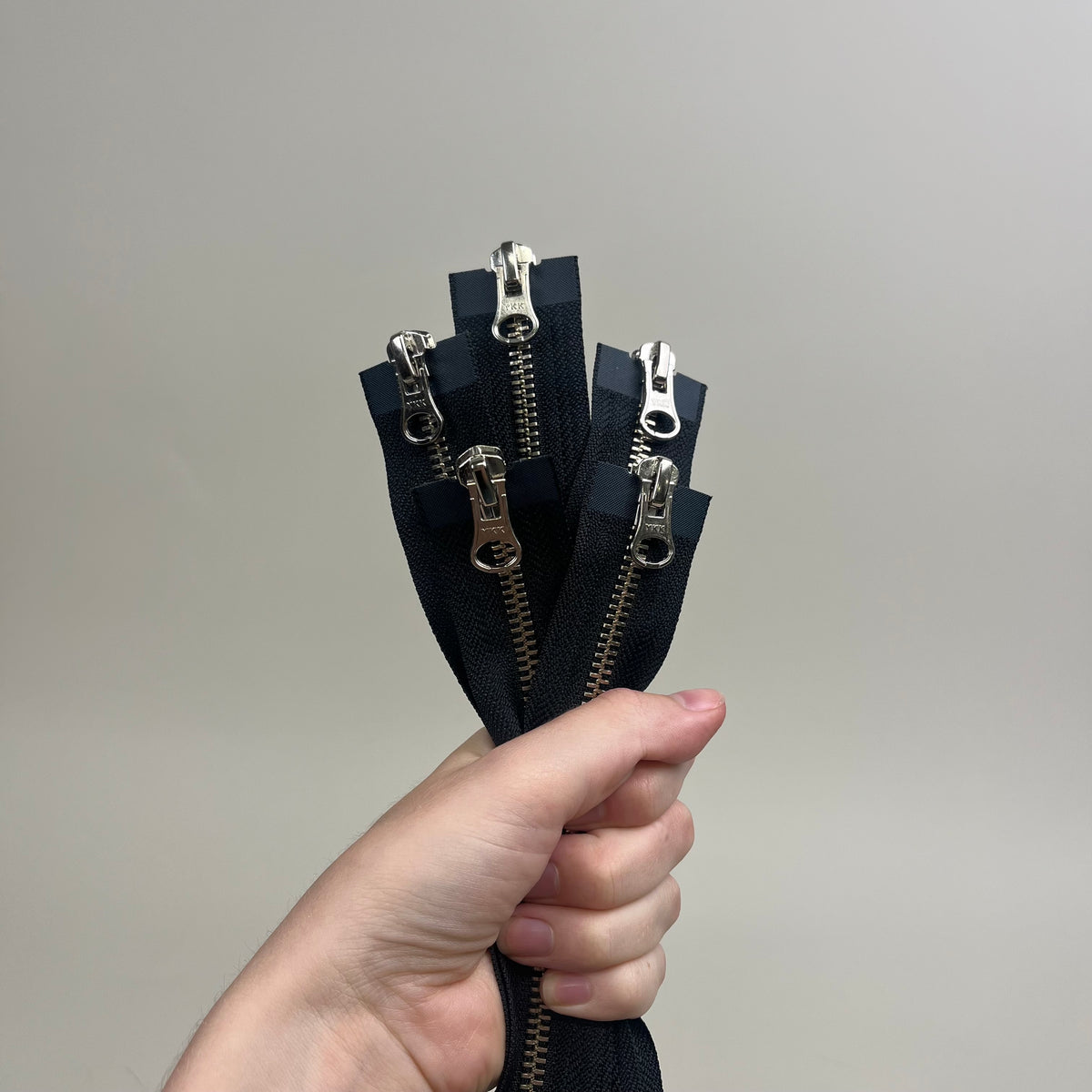 5 Two-Way Metal Zippers - Black & Silver 34" (NZP0478)