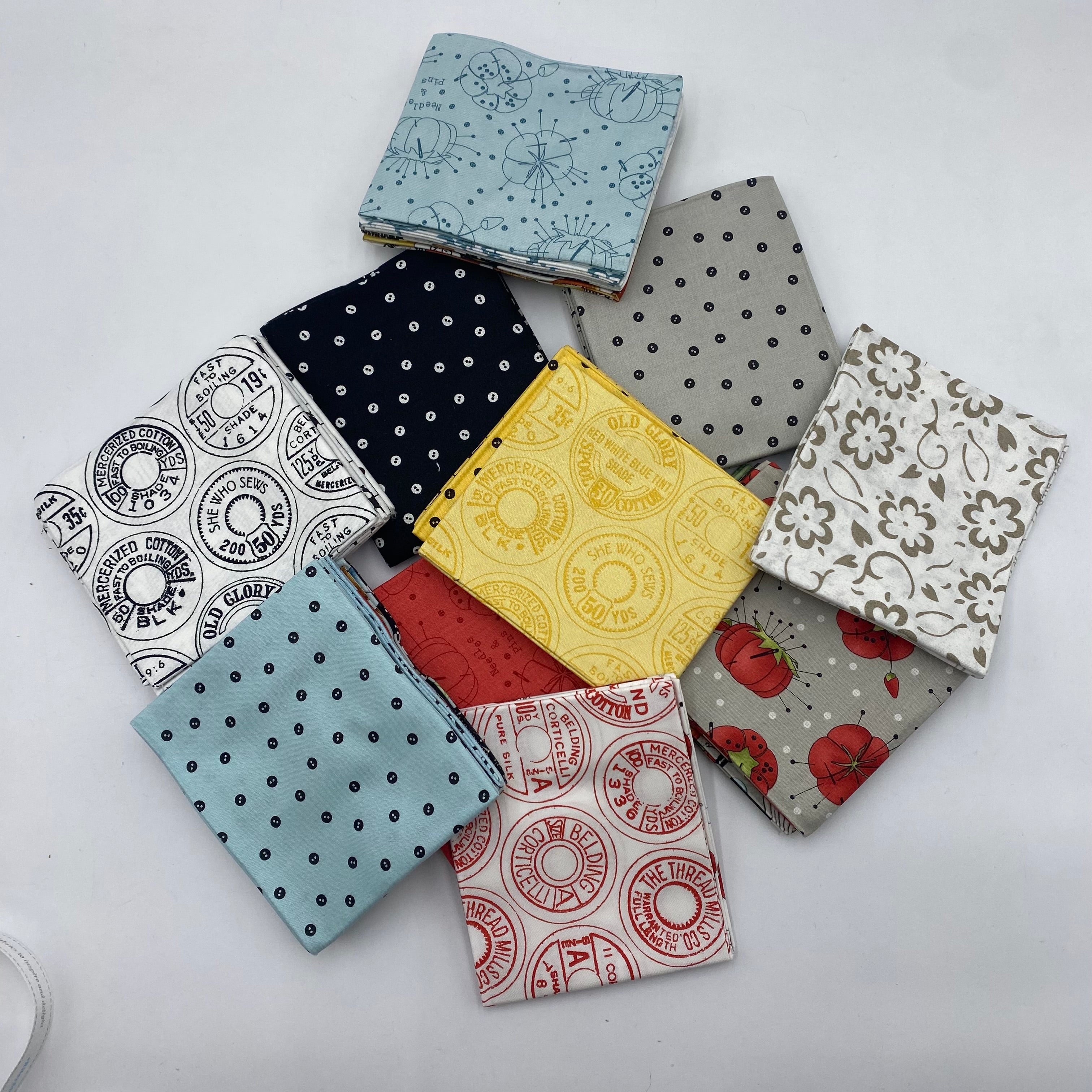 Fat Quarter Bundle - Sewing Room (WQC2922)
