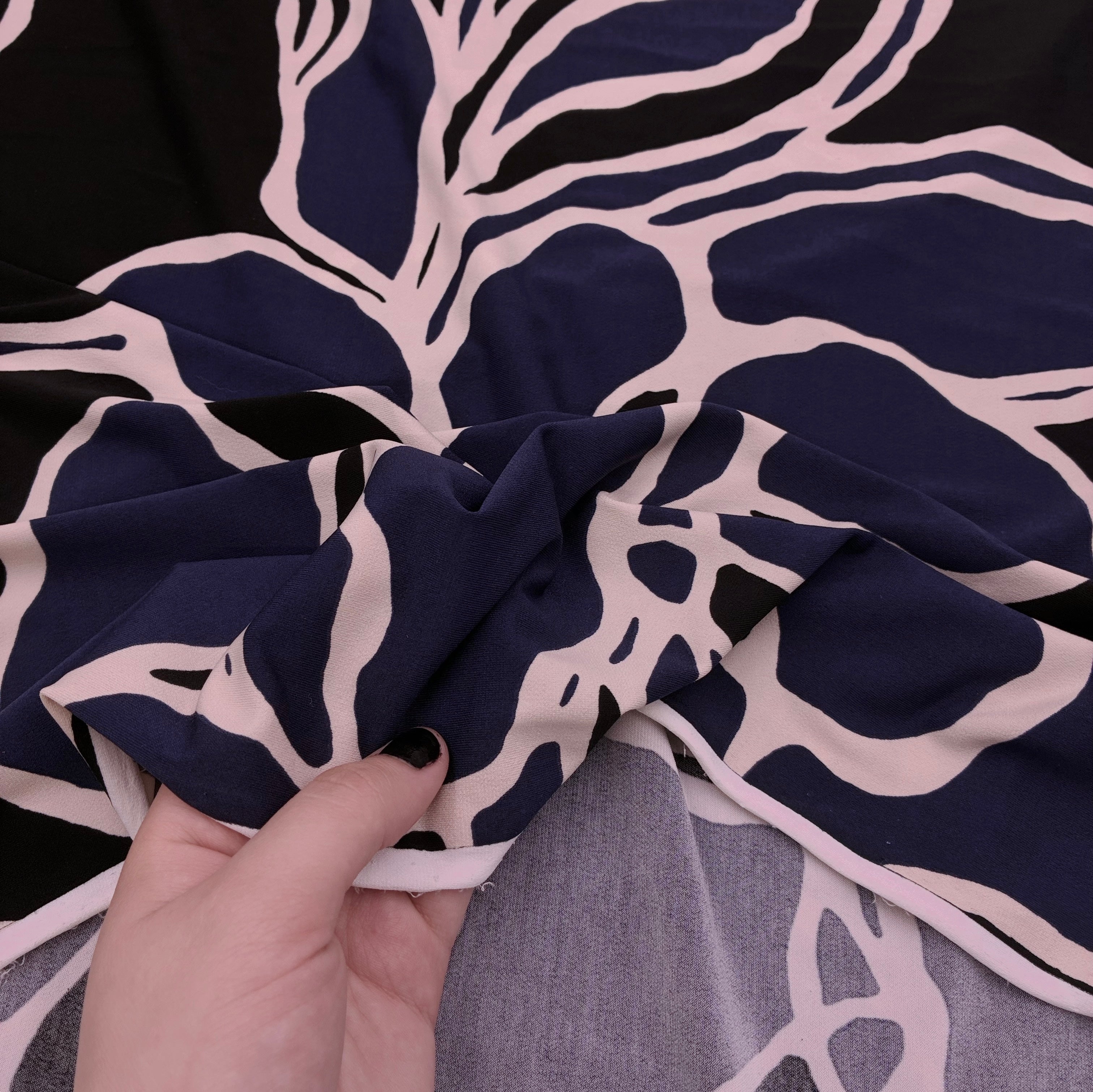 Slinky - Navy Daisy (KIT0285)