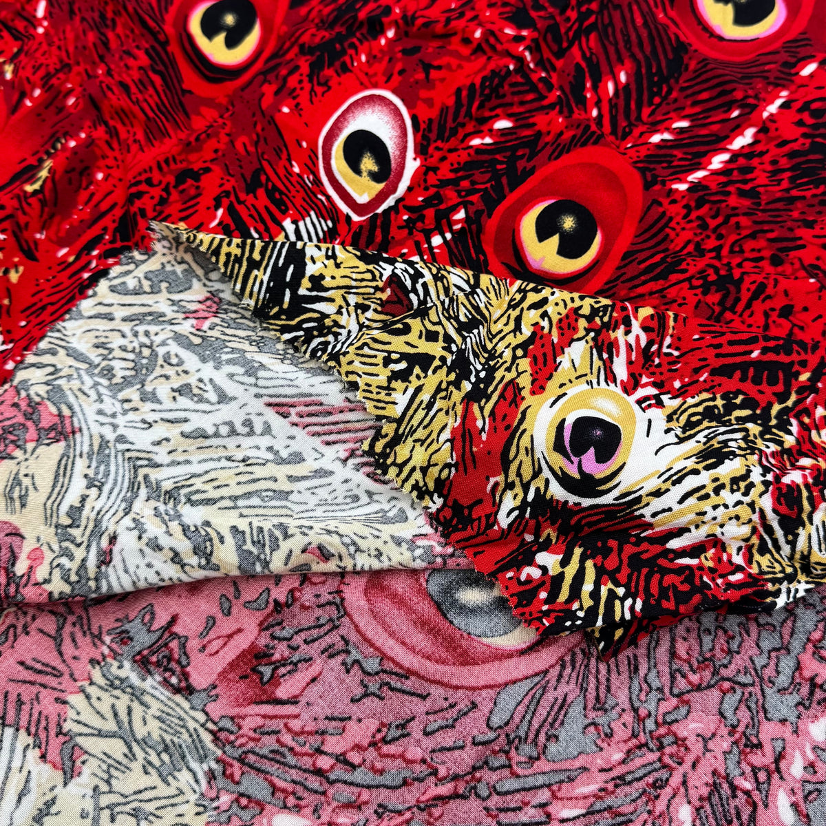 Rayon Shirting - Red Peacock Feather (WDW3715)