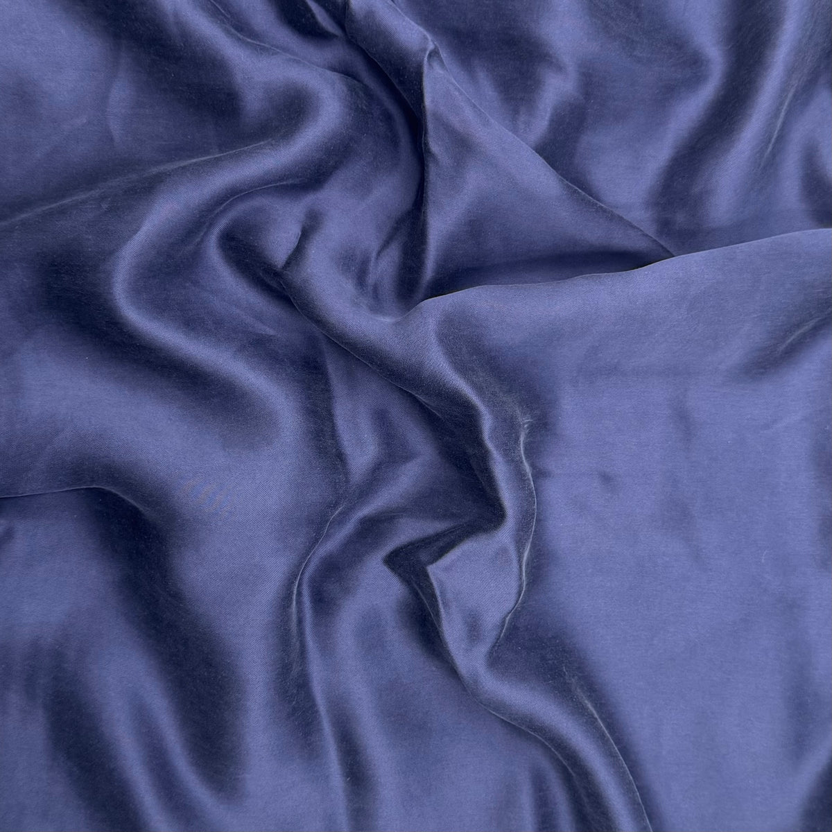 Velvety Sandwashed Cupro Dress Weight - Navy (WDW3696)