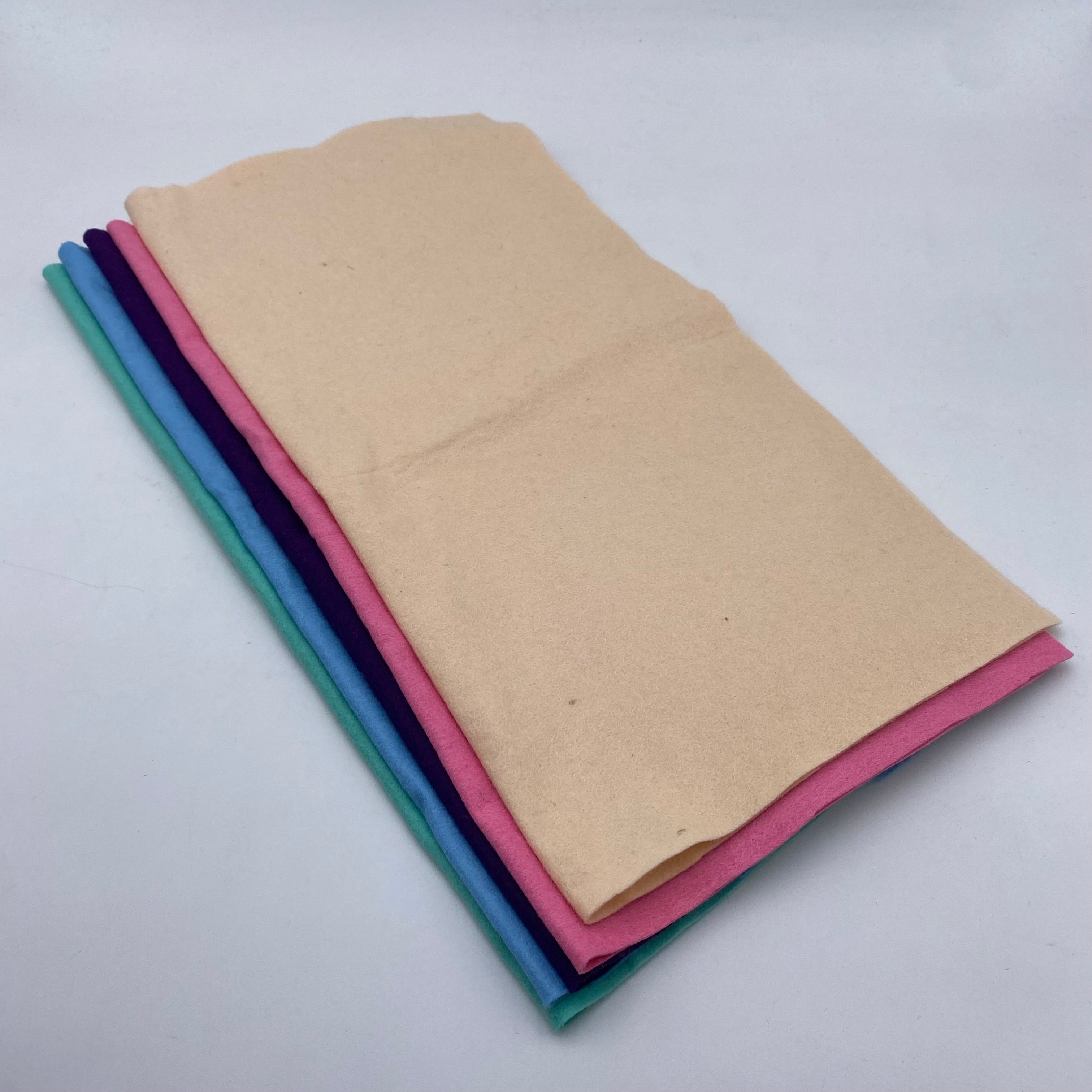 5 Piece Wool Blend Felt Bundle - Assorted Colours (SFT0059)