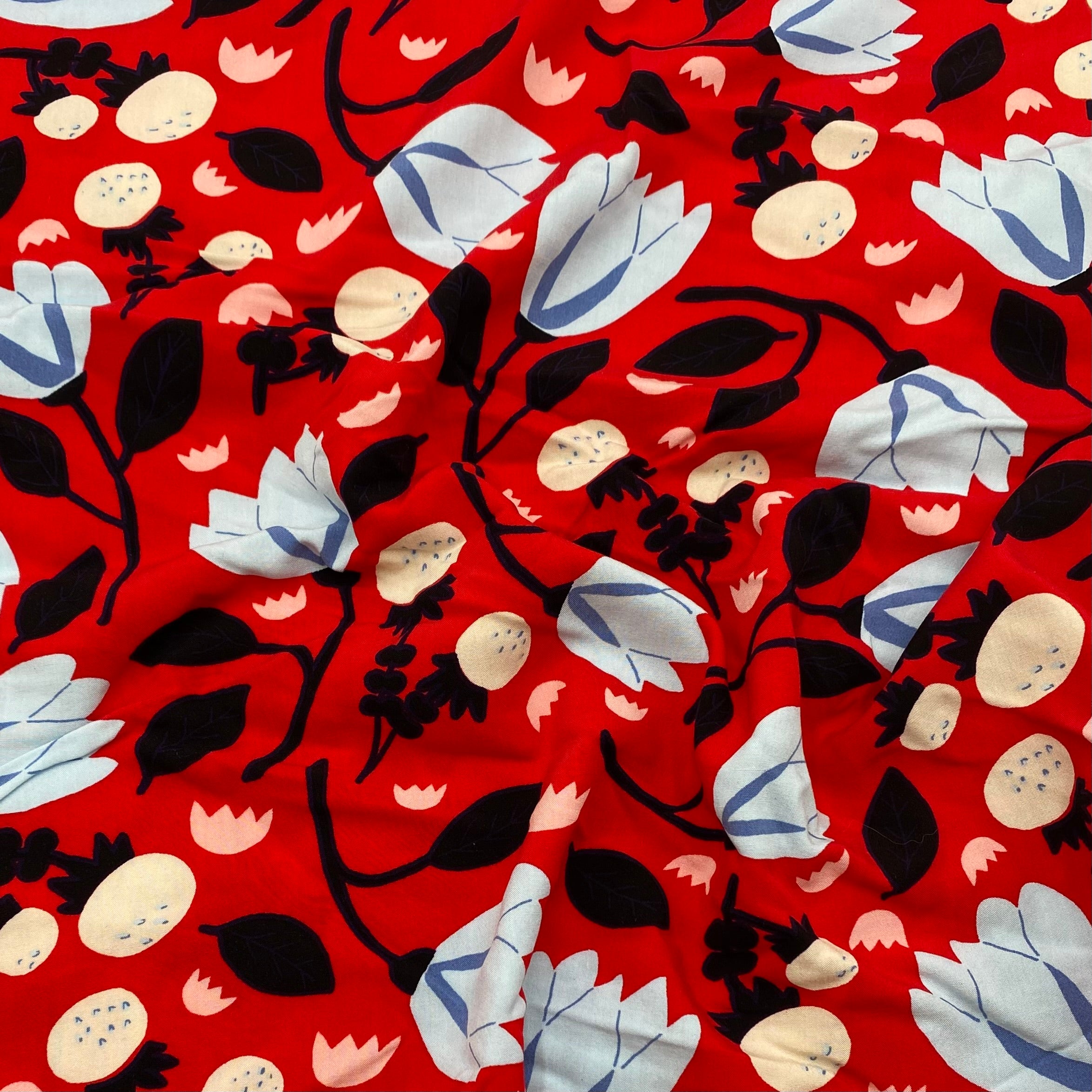 Rayon Dress Weight - Blue Tulips (WDW3357)