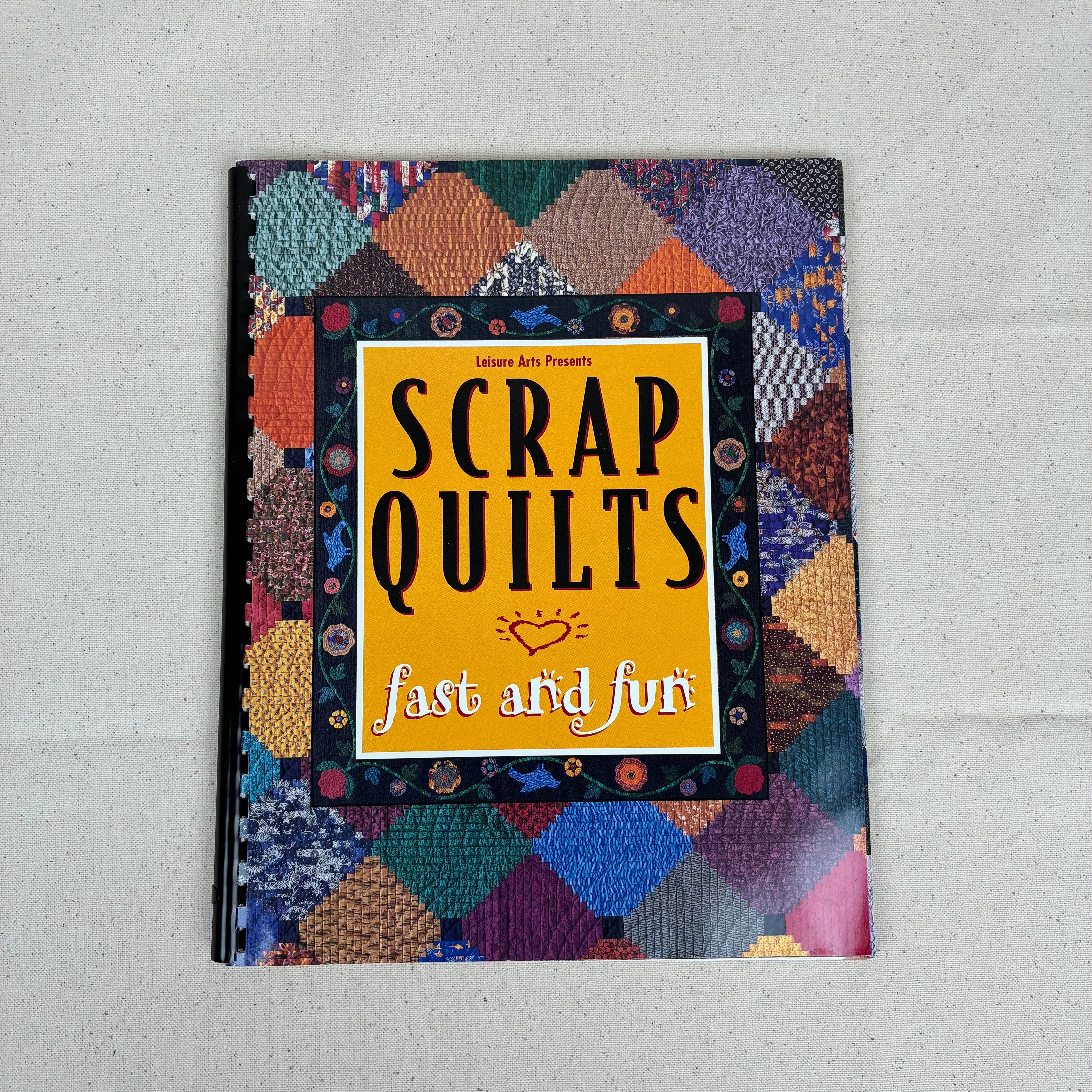 Sewing Book - Scrap Quilts (NBK0310)