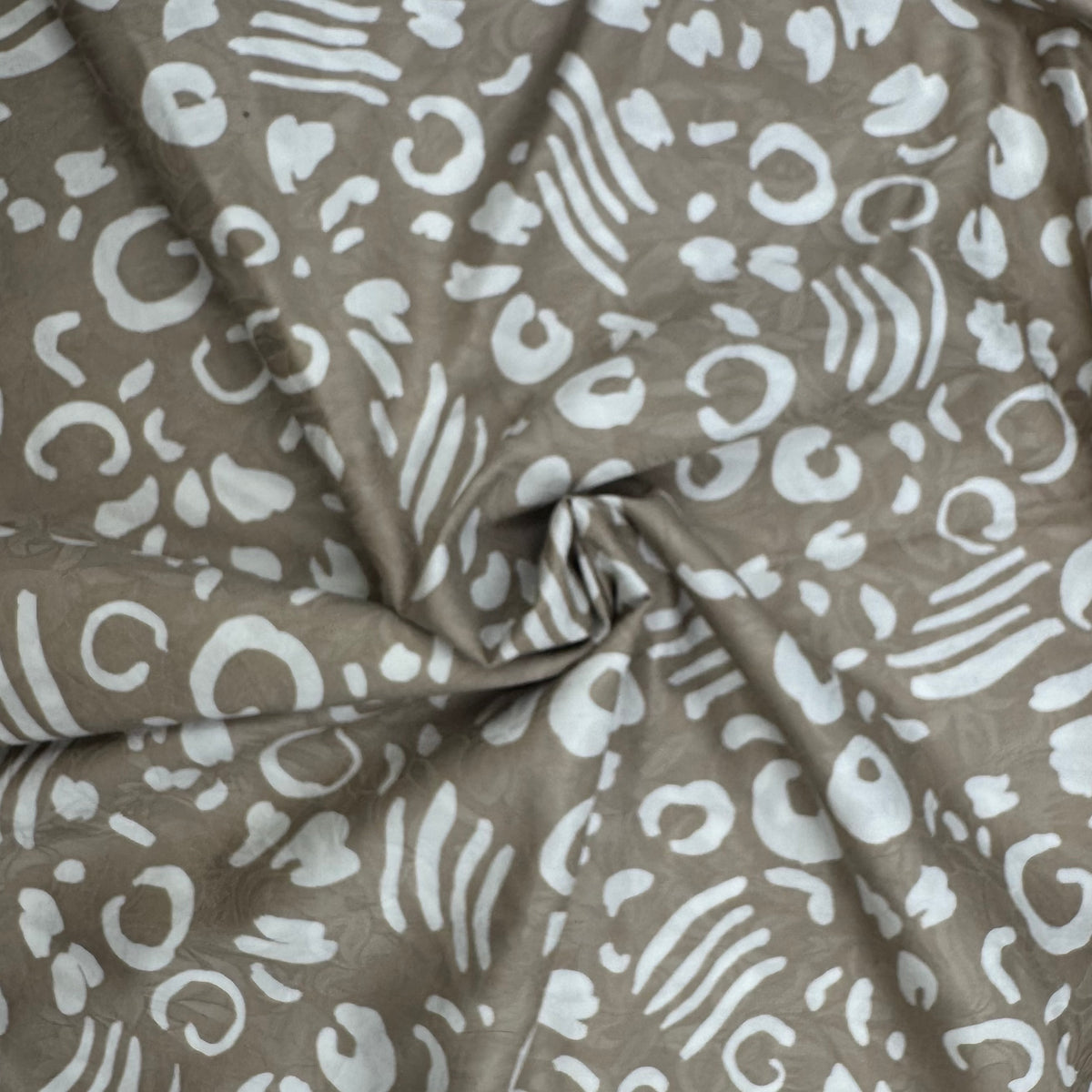 Cotton Shirting - Reverse Taupe Wildcat (WDW3721)
