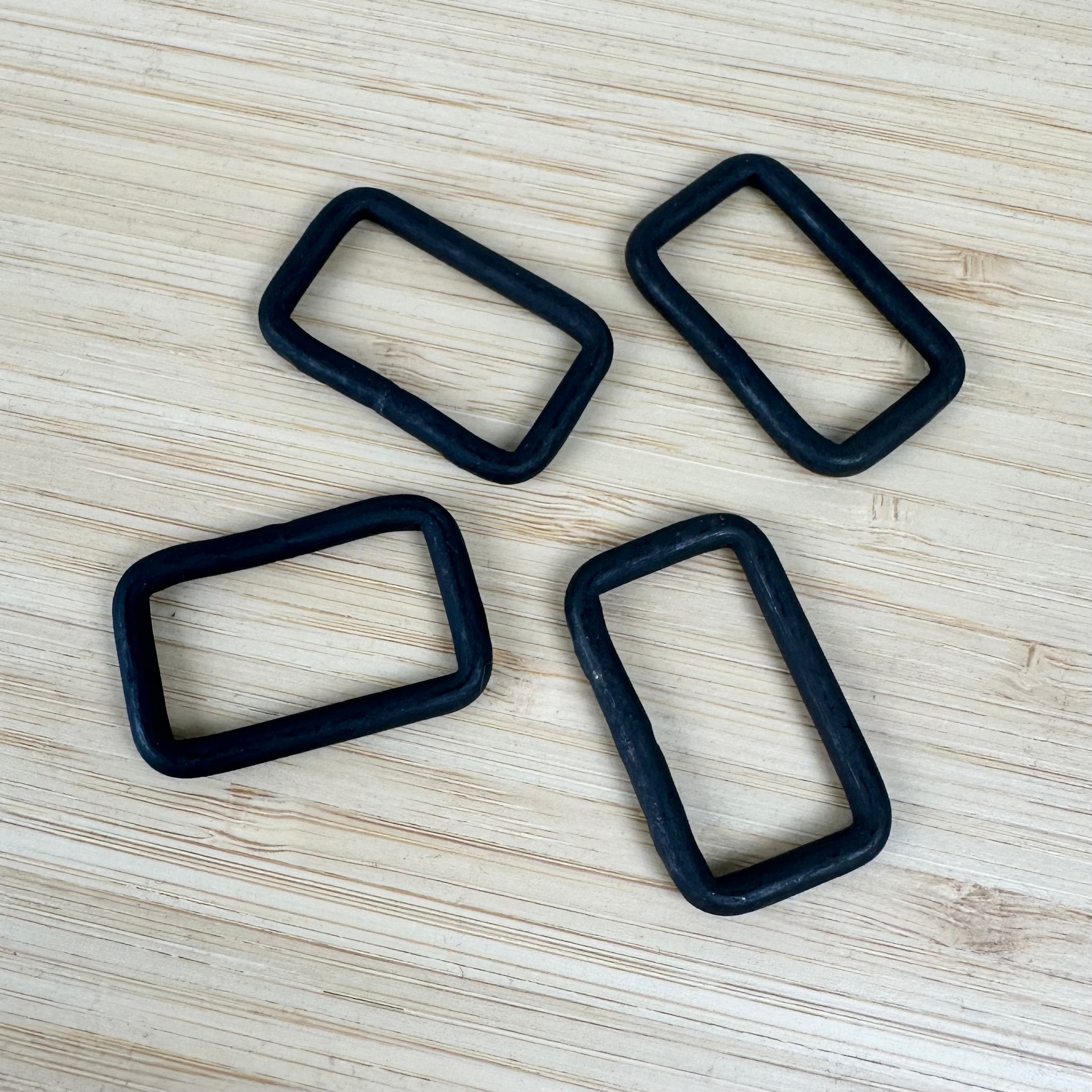 Rectangle Rings, Black (30mm) (NXX0812)