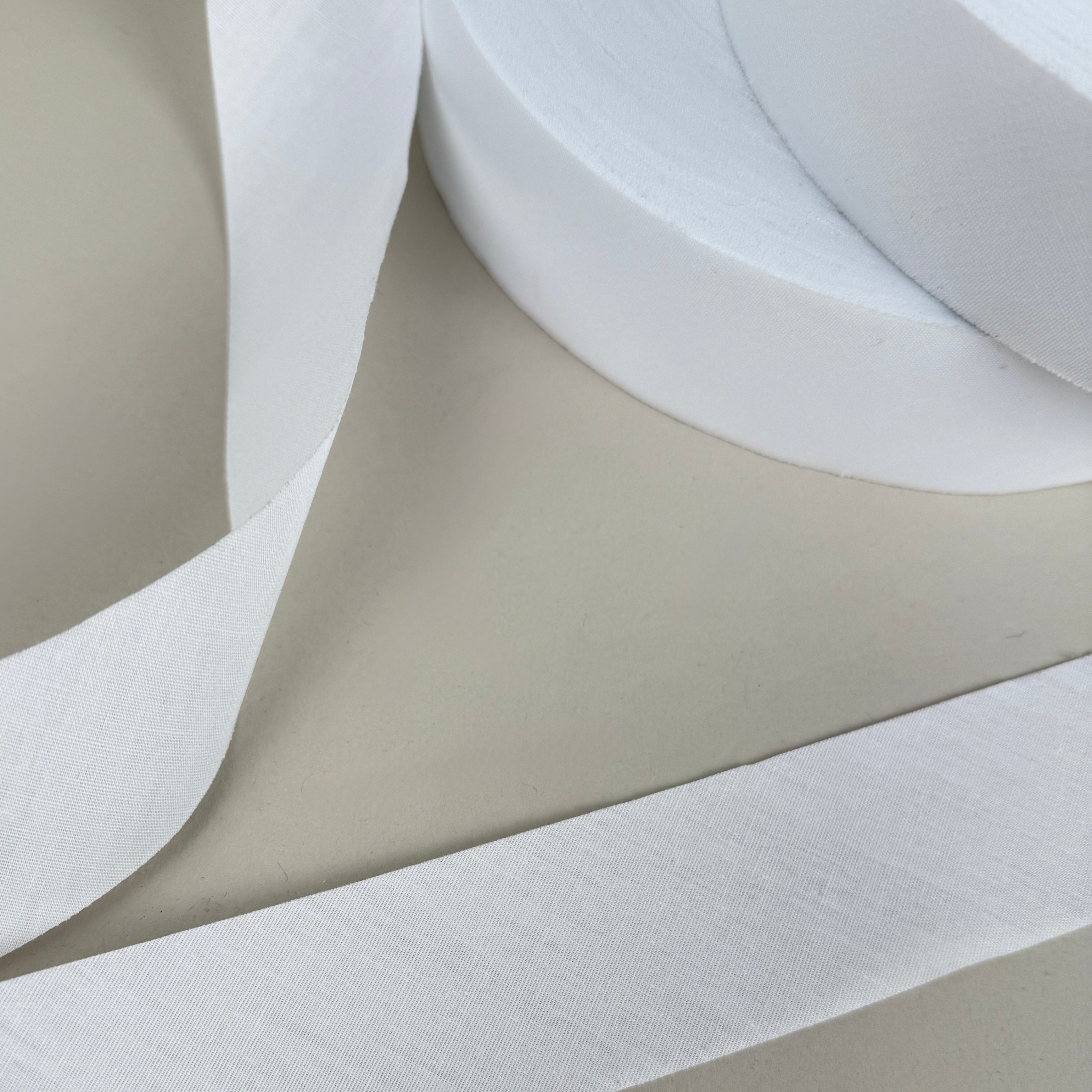 40mm Flat Bias Tape Roll, White, 100m+ (NXX1436)