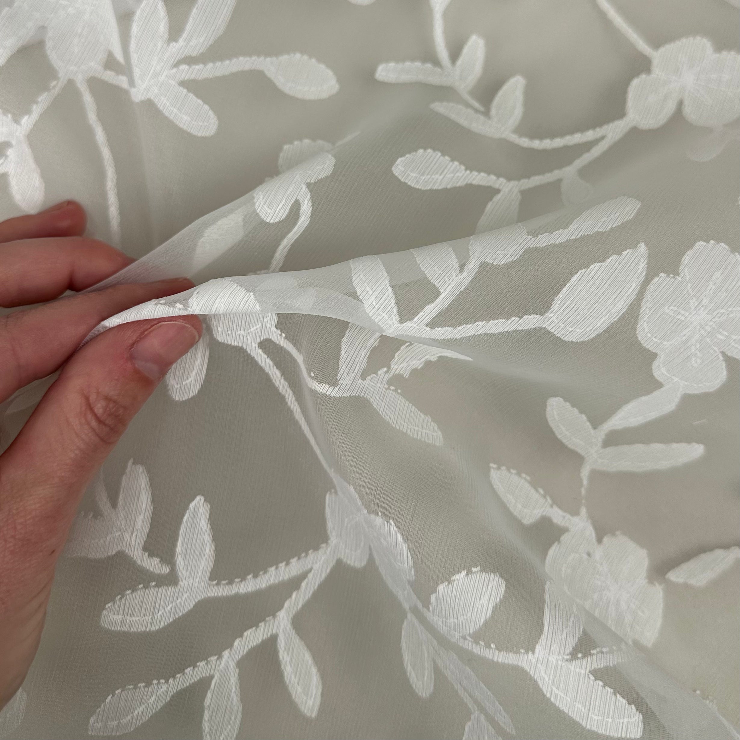 Light Weight Drapery - White Floral (HDH0675)