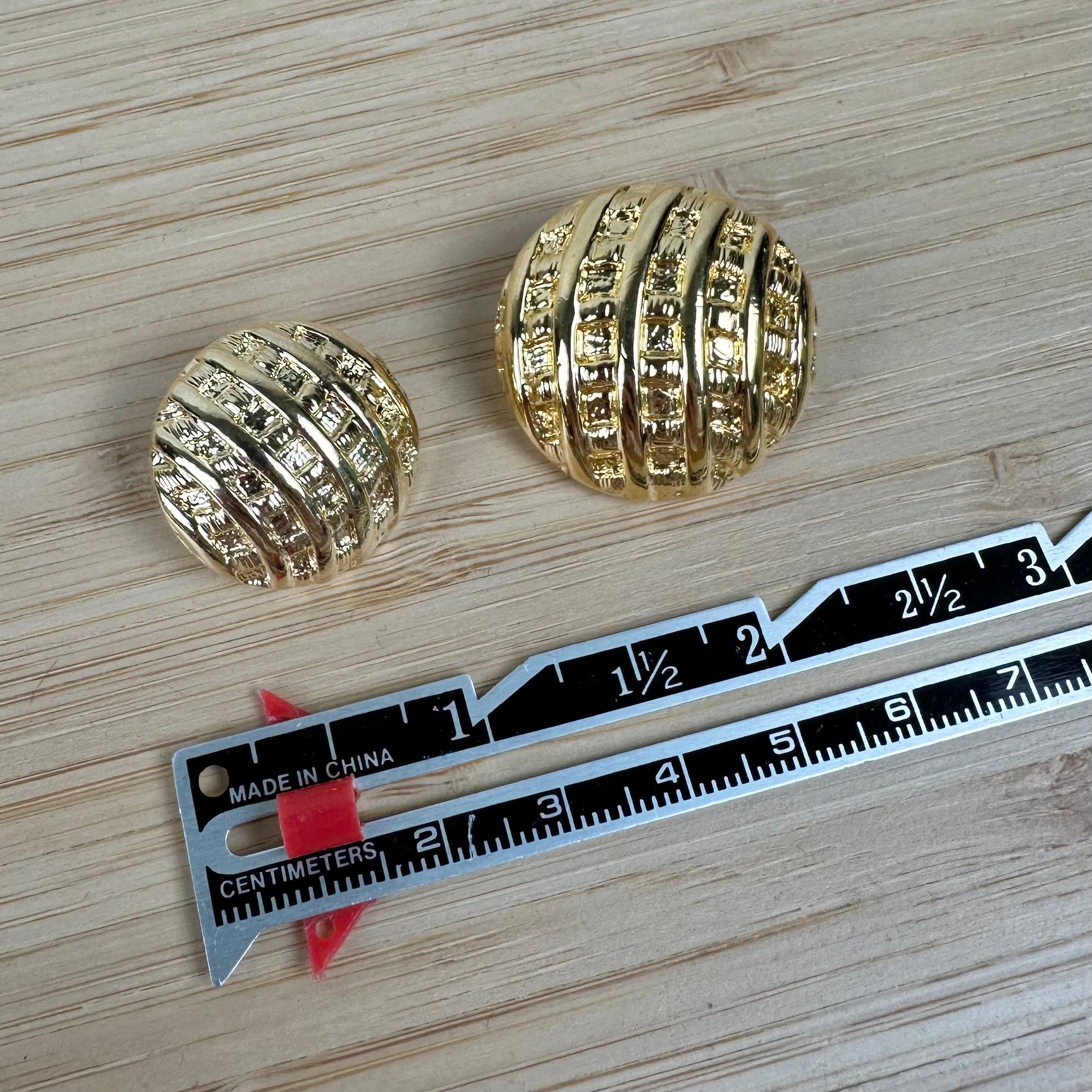 Buttons - Gold Plastic(NBU0026:28)