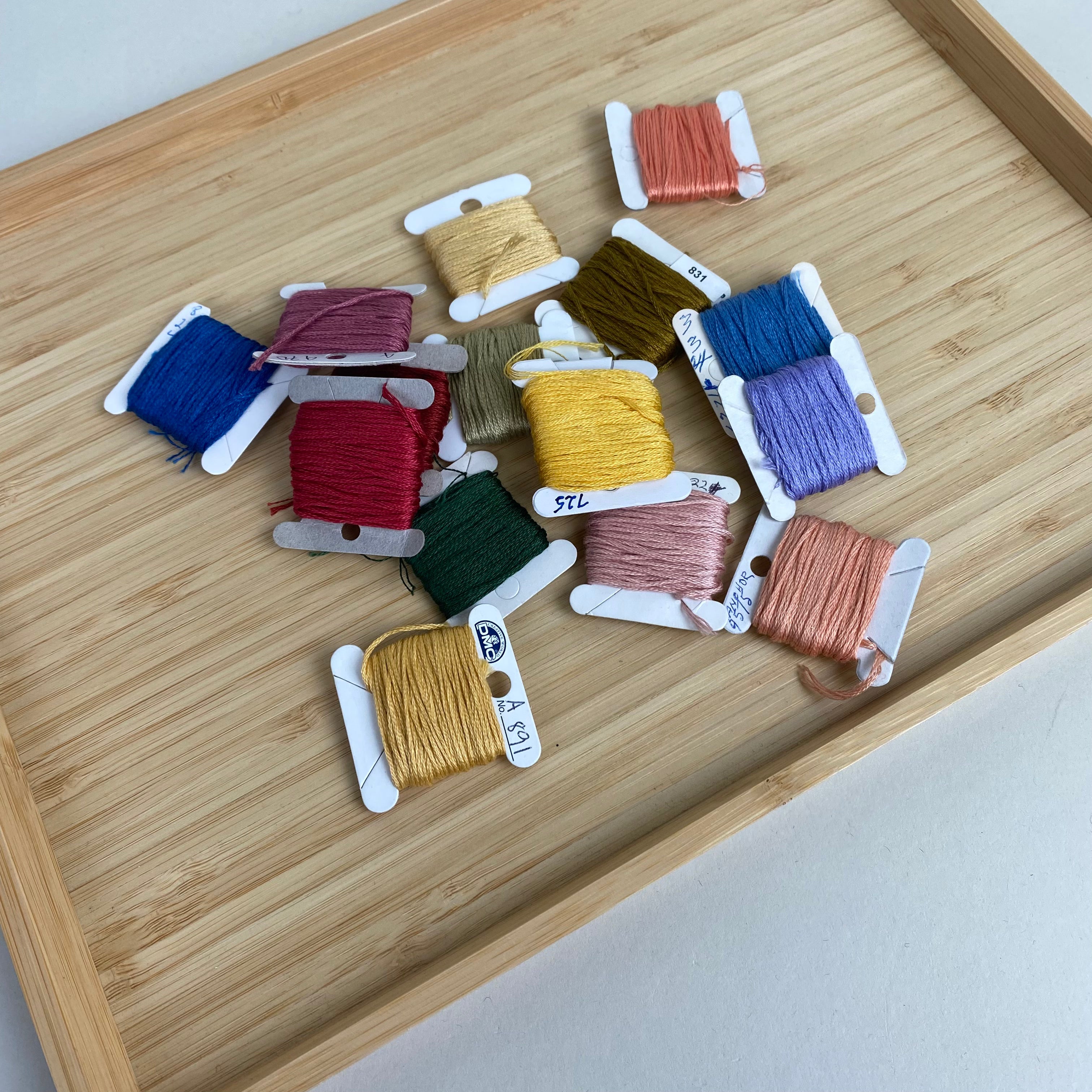 Embroidery Floss - 15 colours (NXX1675)