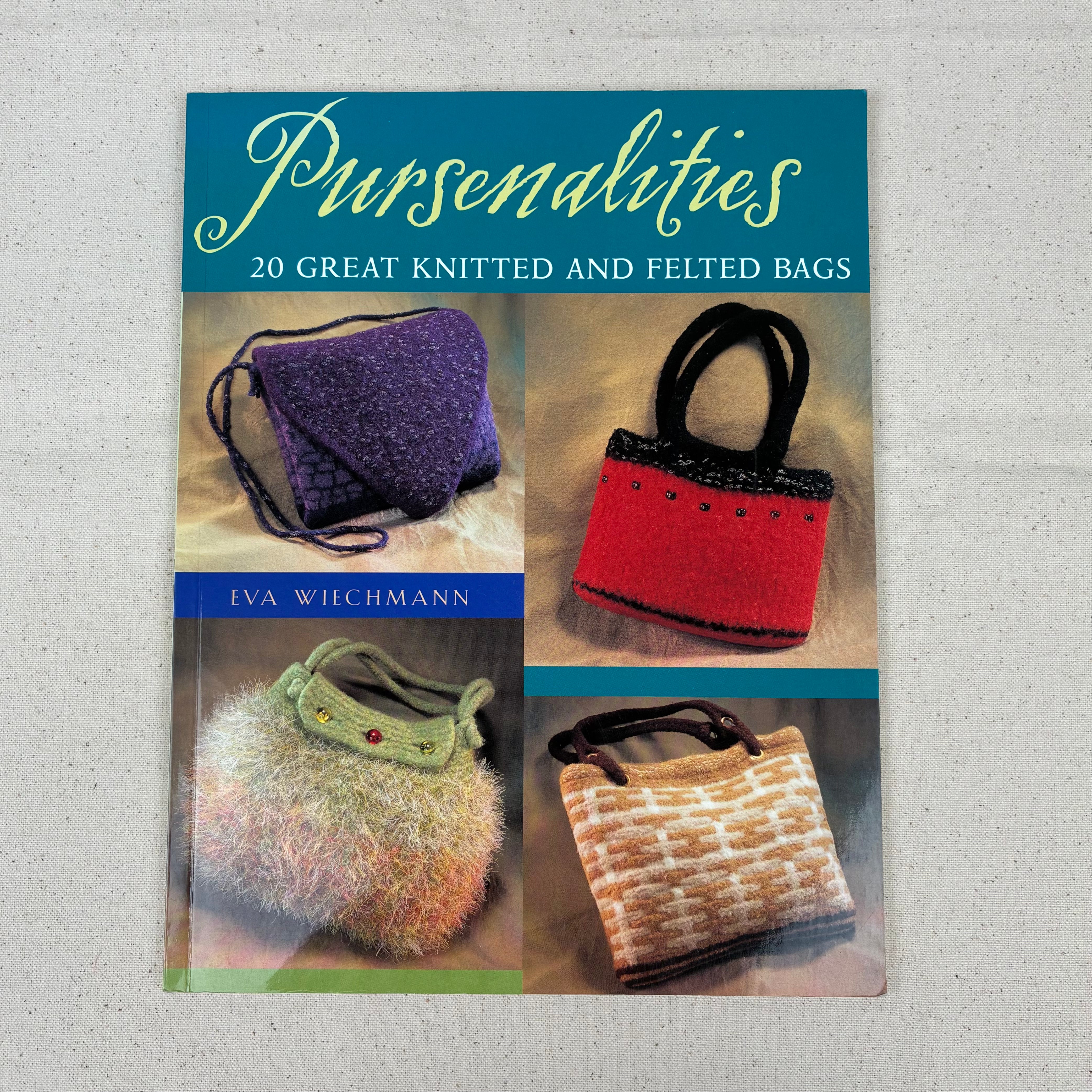 Knitting Book - 20 Knitted and Felted Bags (NBK0342)