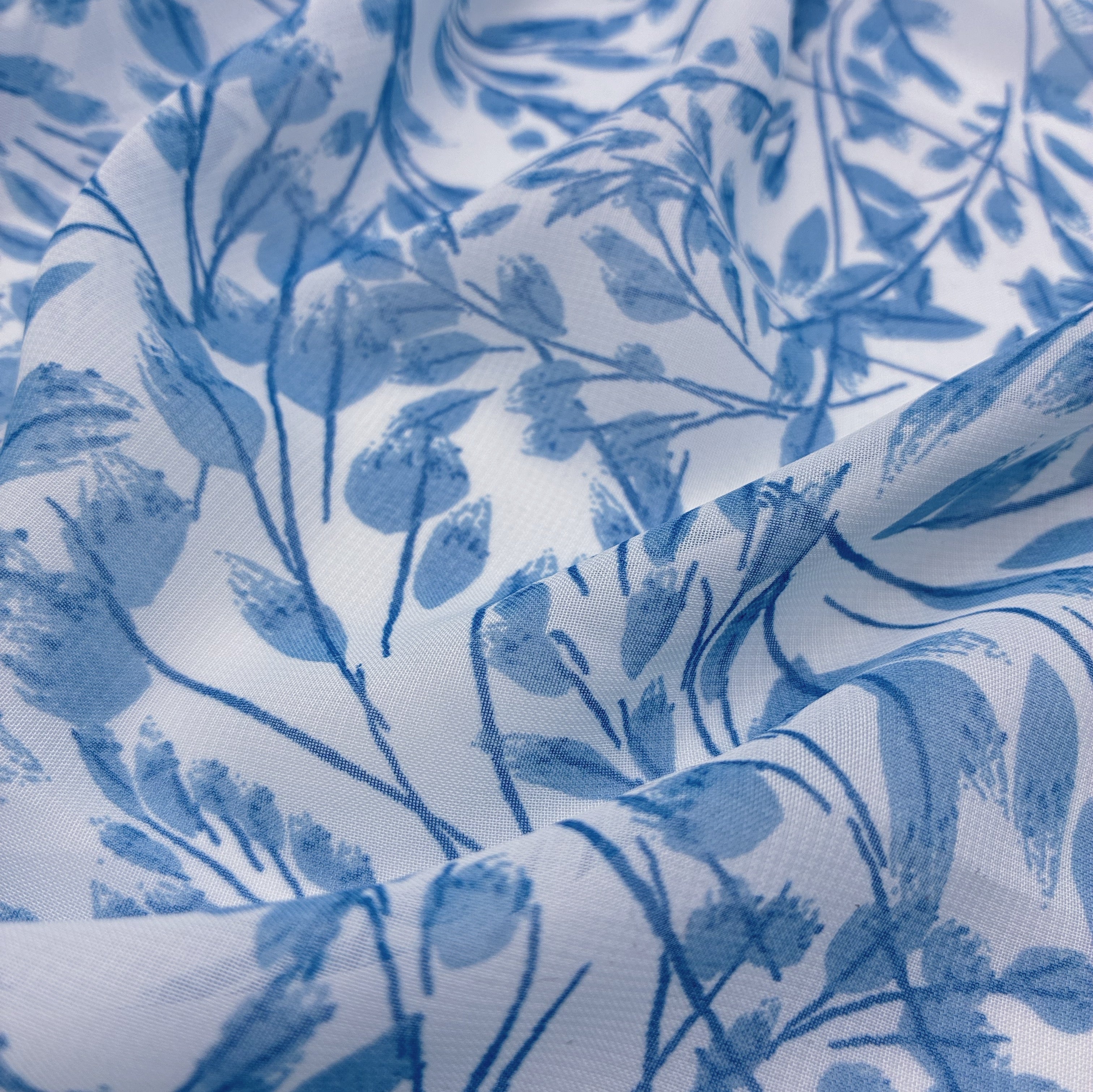 Blouse Weight - Blue Foliage (WDW3426)