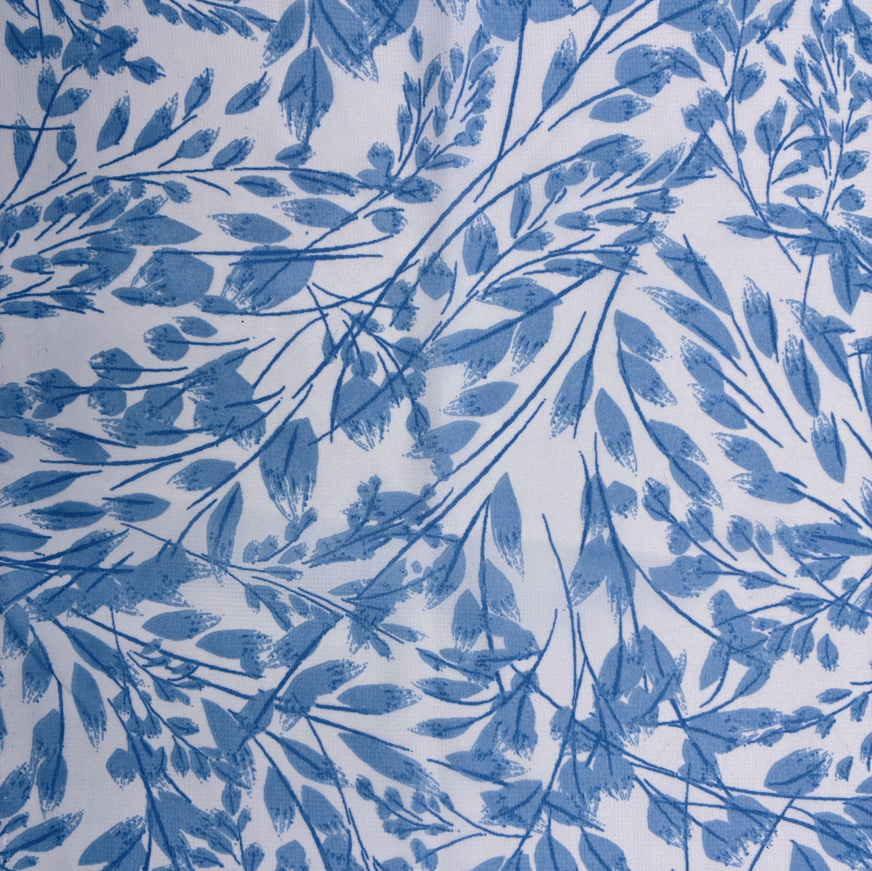 Blouse Weight - Blue Foliage (WDW3426)