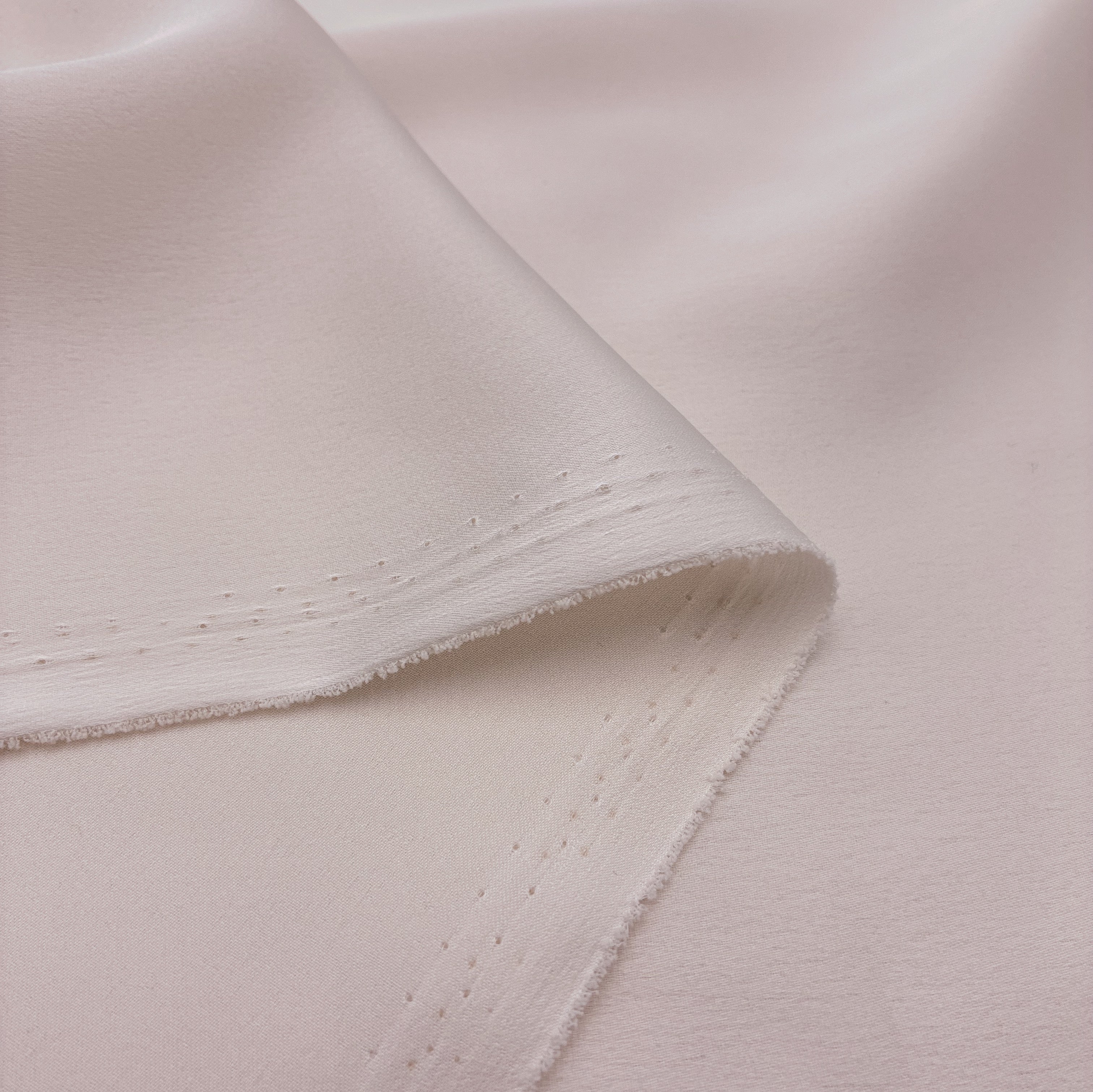 Satin Crepe - Pearl (WDW3467)
