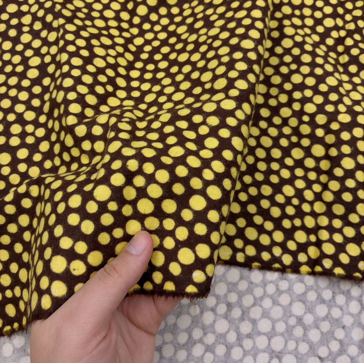Cotton Flannelette - Honeybee Dots (WFL0443)