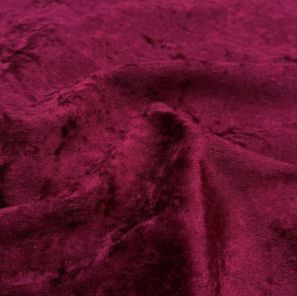 Crushed Velour - Holiday Red (WVV0042)