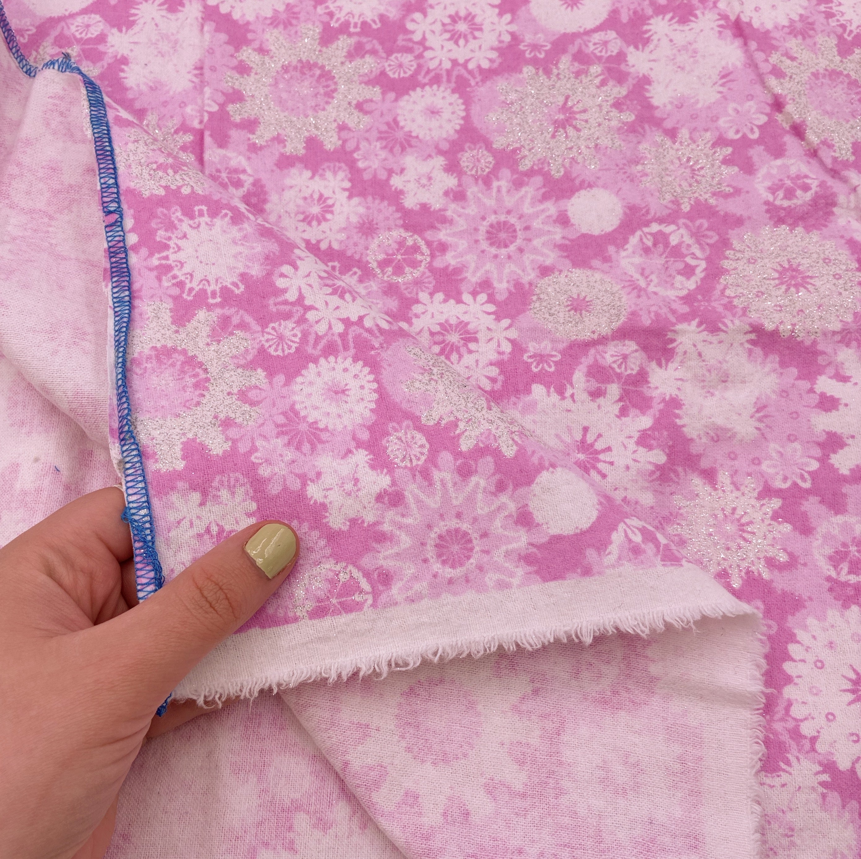 Cotton Flannelette - Snow is Glistening (WFL0408)