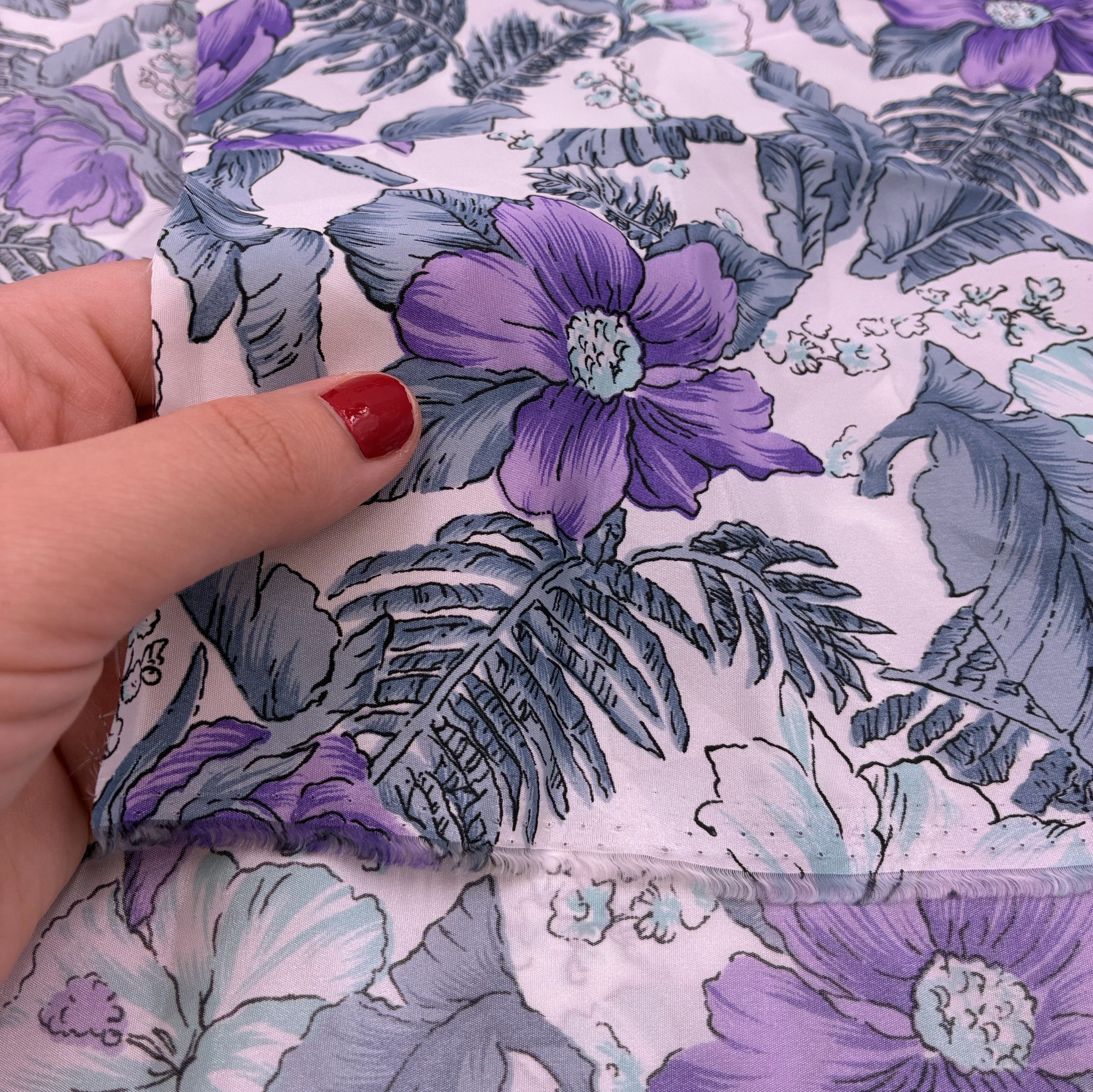 Blouse Weight - Floral Sheen (WDW3558)