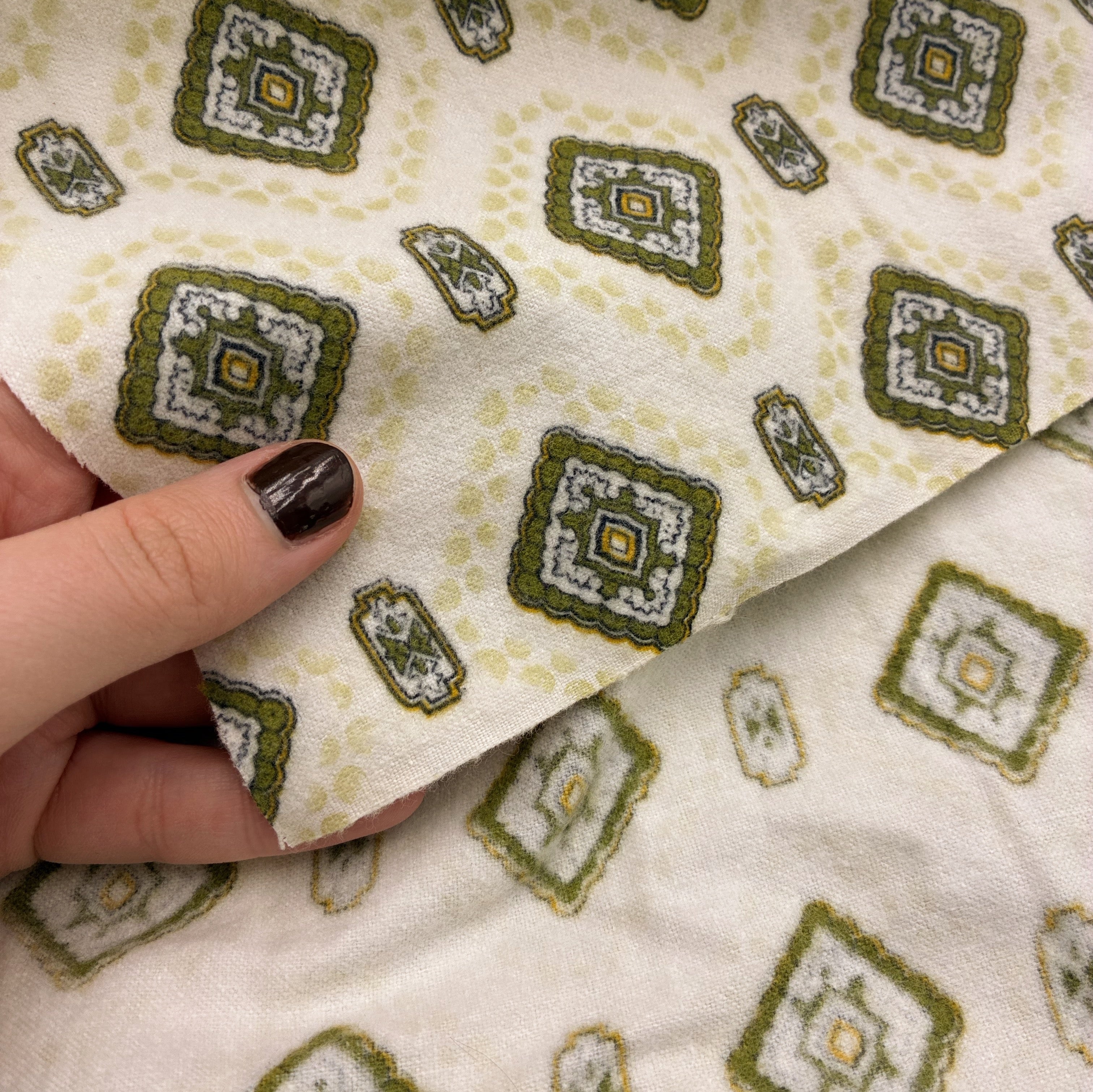 Cotton Flannelette - Olive Medallion (WFL0376)