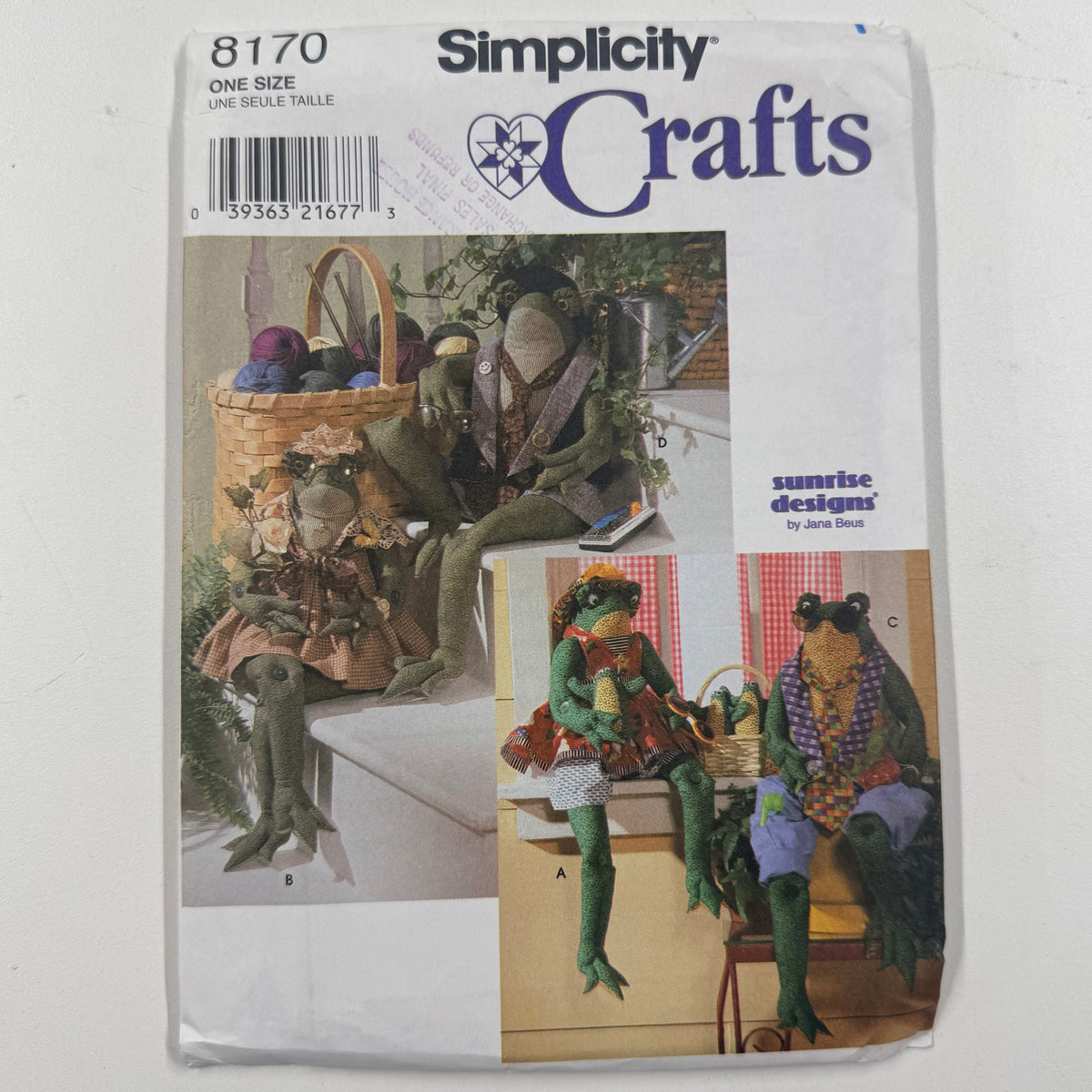 Simplicity Craft Pattern - 8170 Frog & Clothes (NPA0600)
