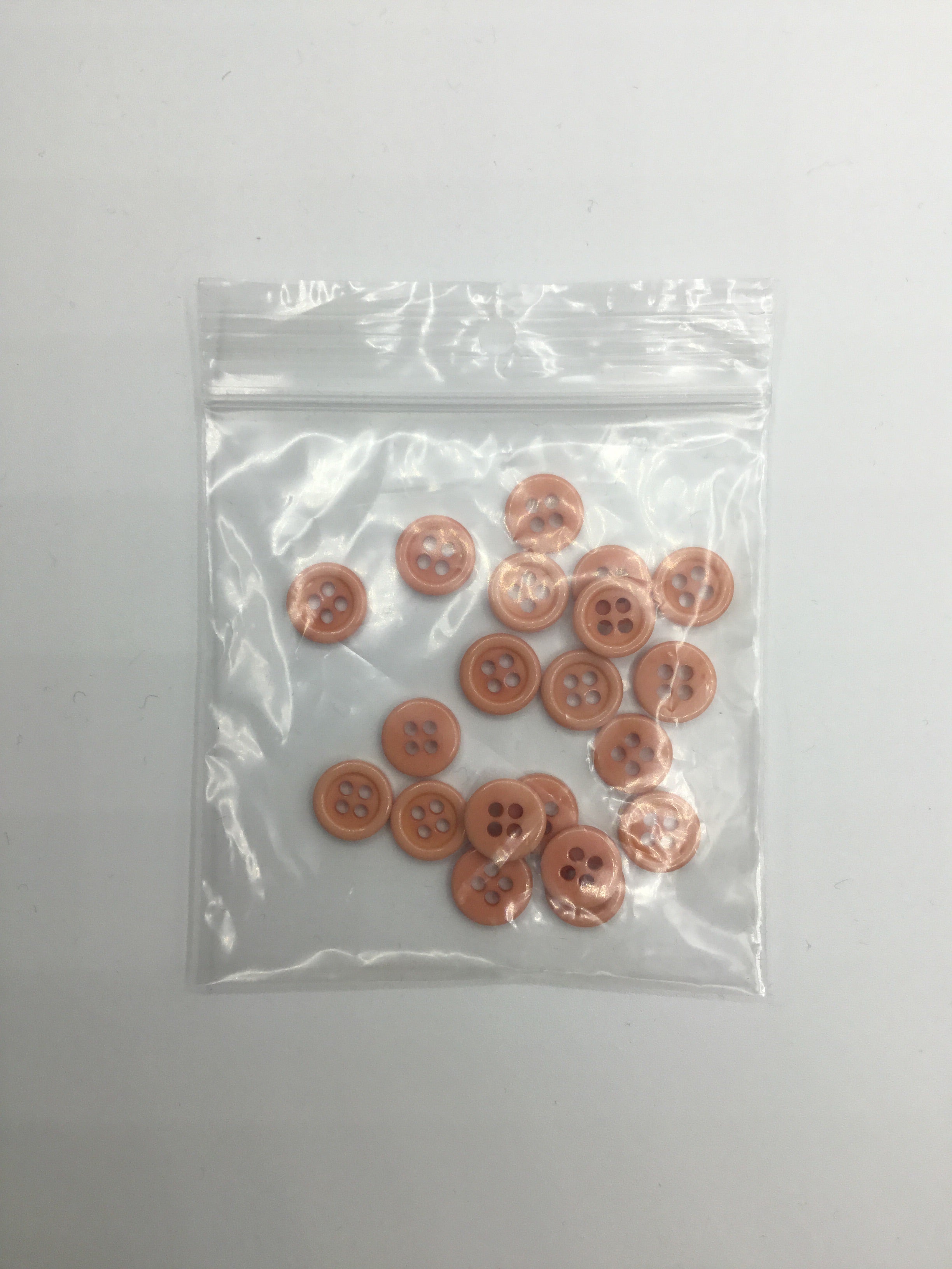 Plastic Buttons, Coral (NBU0411)