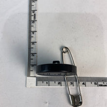 Load image into Gallery viewer, Plastic Buttons - Black & Blue/Green (NBU0064:65)