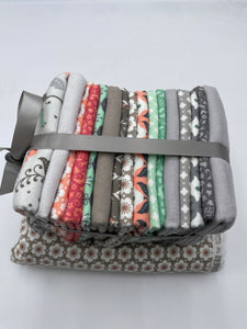 Fleur Quilt Kit, Pastel Grey, Green, Coral, White (WFL0294)