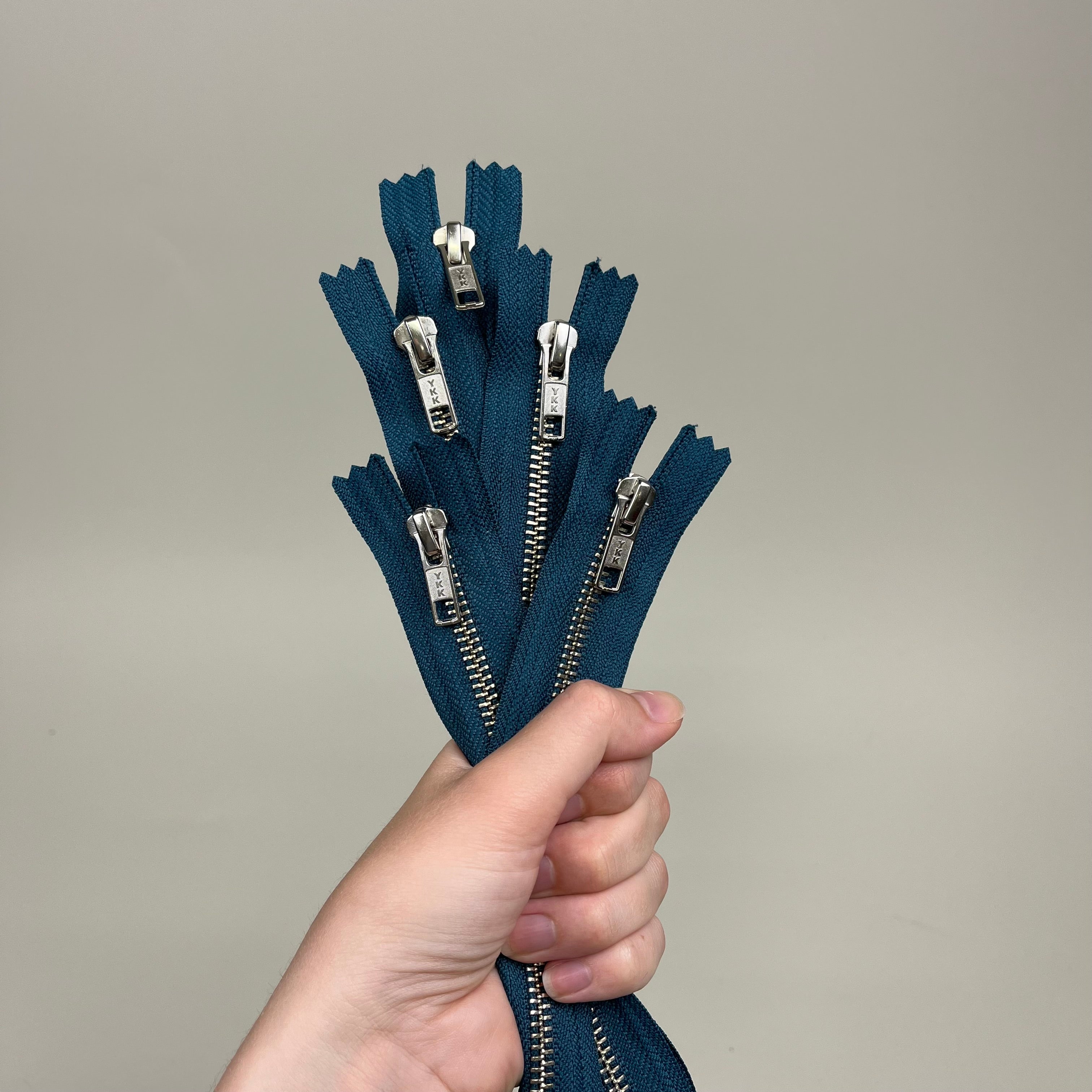 Closed-End Metal Zipper - Teal & Silver/Gold 20" (NZP0358)