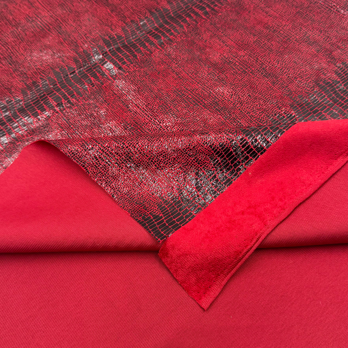 Woven - Red Snakeskin (WXX0143)