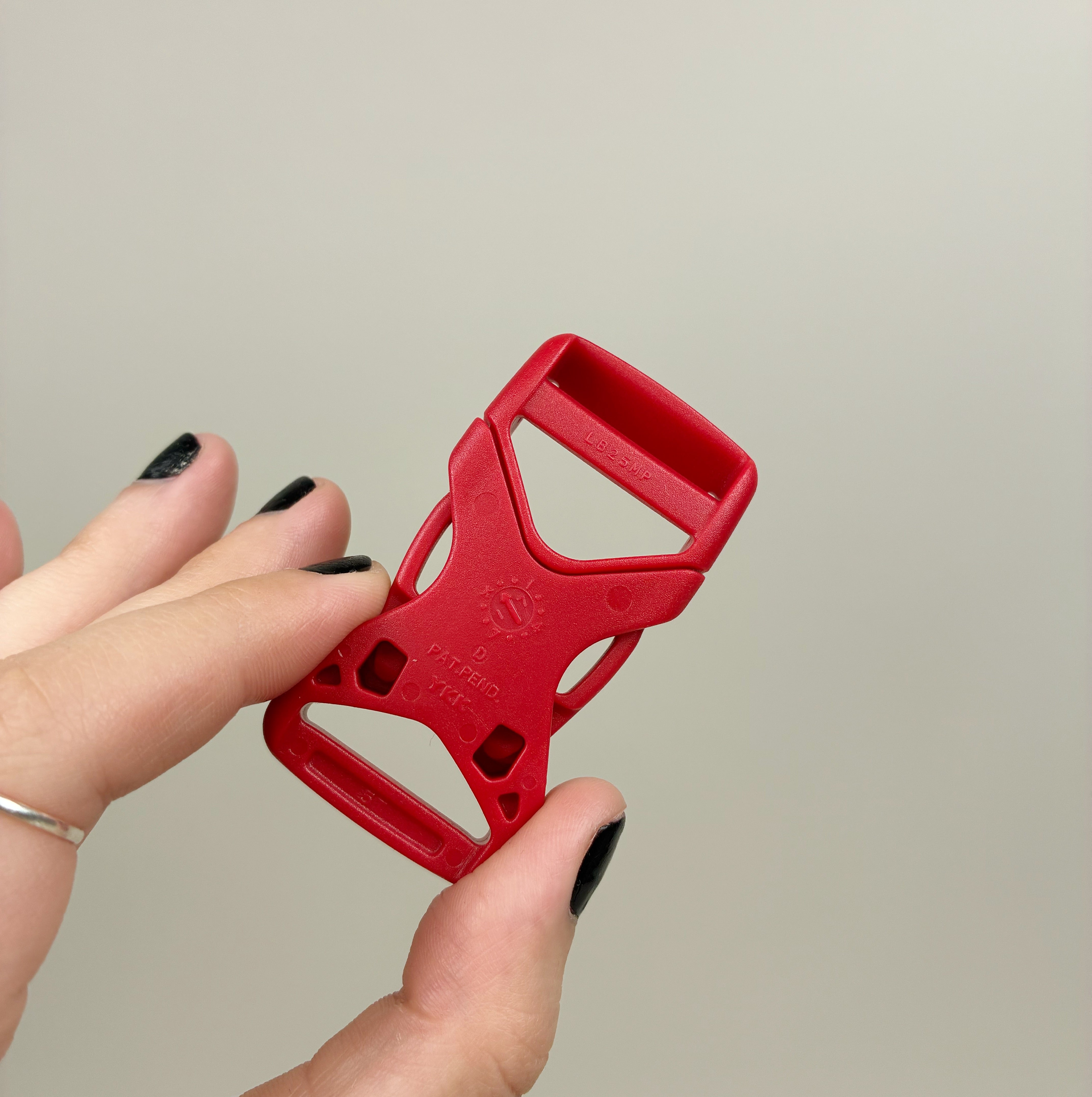 Parachute Clips - Red (NXX1209)