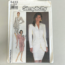 Load image into Gallery viewer, SIMPLICITY Vintage Pattern, Misses Fitted Suit (PSI8433)
