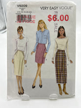 Load image into Gallery viewer, VOGUE Pattern, Misses&#39; Skirts (PVO9209)

