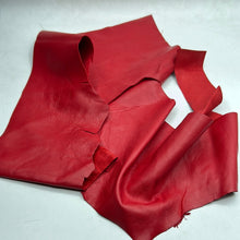 Load image into Gallery viewer, Leather Pieces (soft), Red (SLS0308:323)
