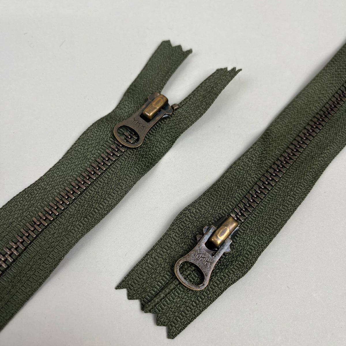 5 Two-Way Metal Zippers - Army Green & Brass 8" (NZP0497)