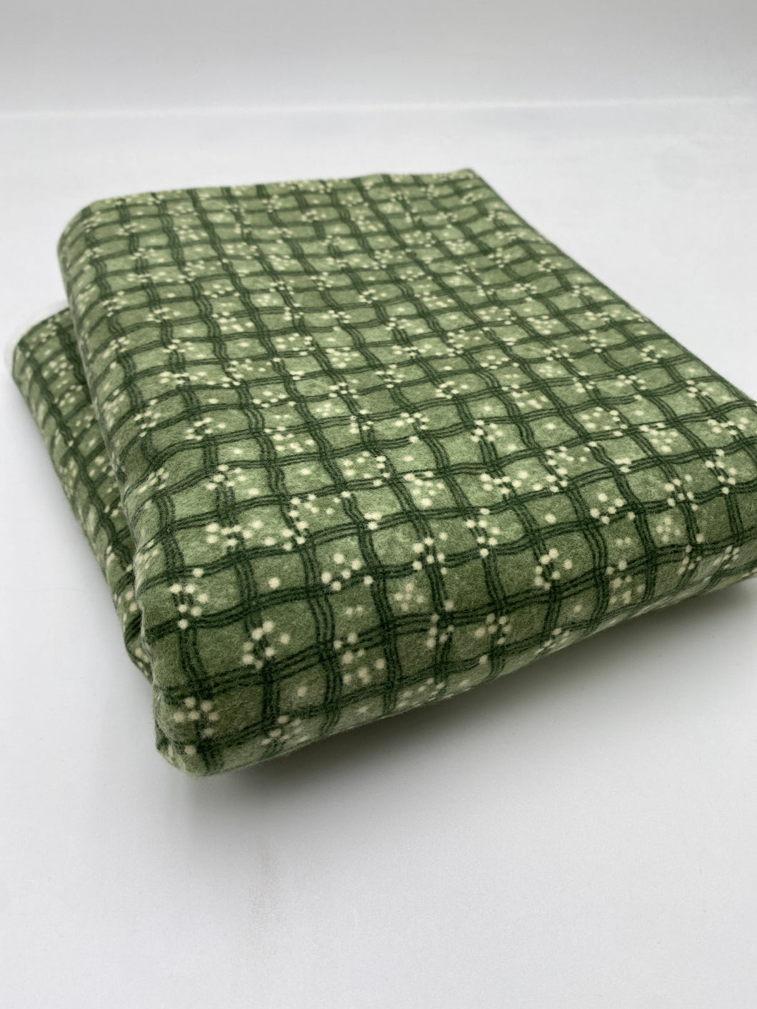 Cotton Flannelette, Green Daisy Picnic (WFL0298)