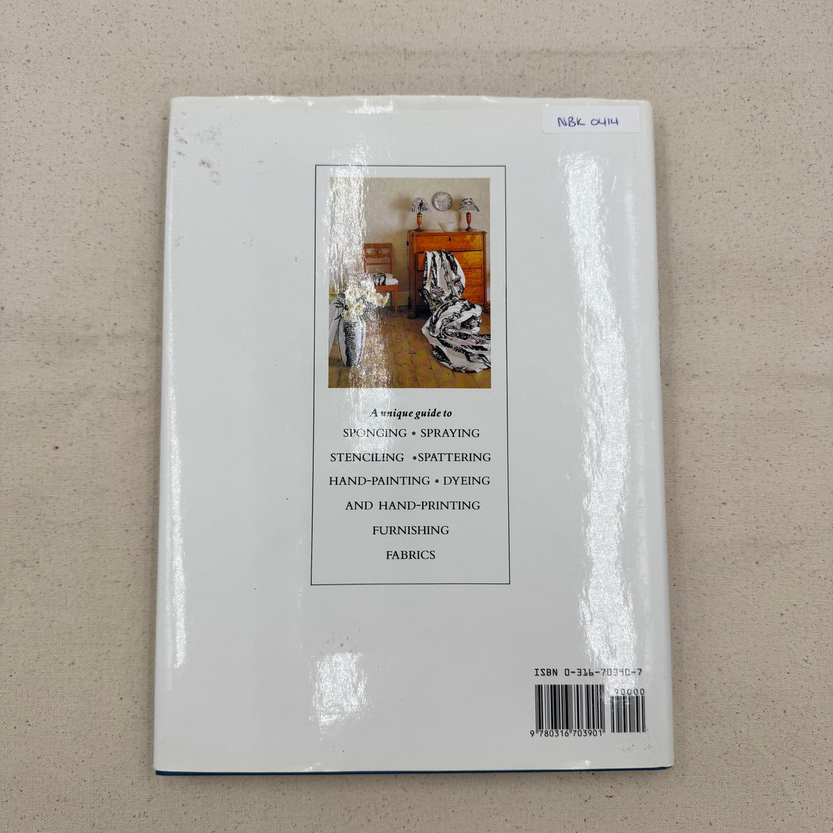 Interior Design Book - The Fabric Decorator (NBK0414)