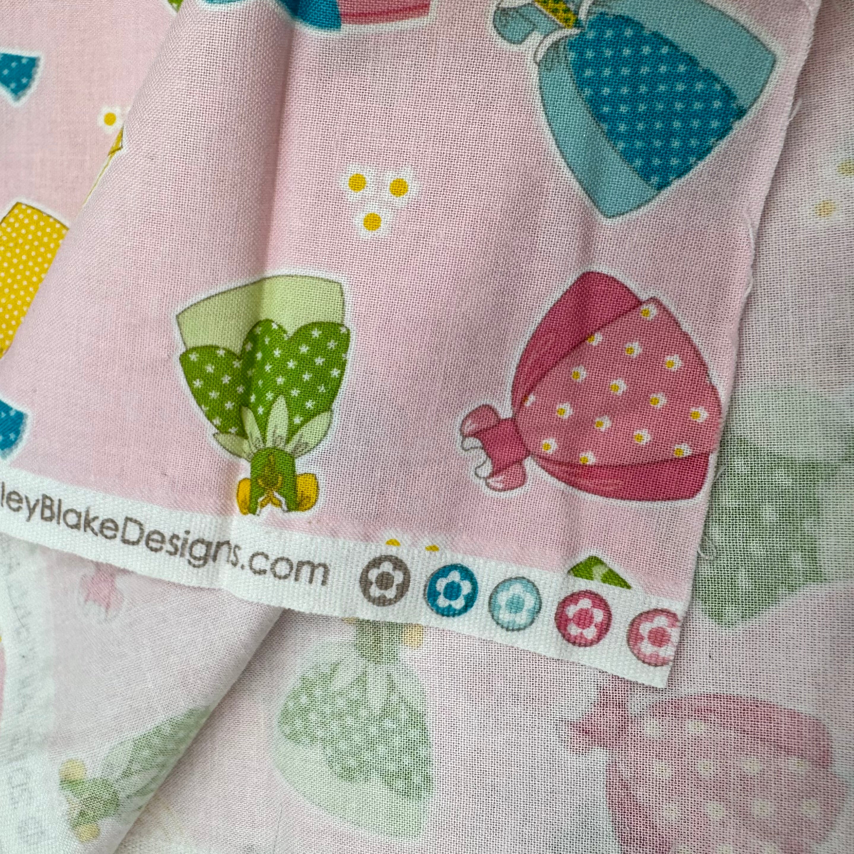 Quilting Cotton - Ball Gowns (WQC3226)