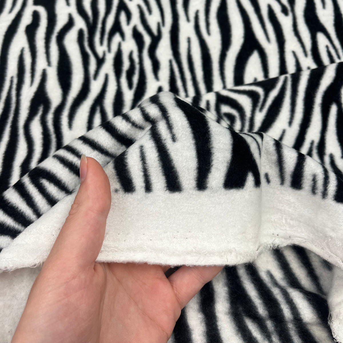 Fleece - Black & White Zebra (KFC0391)