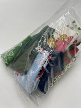 Load image into Gallery viewer, Quilting Cotton Scrap Bag, Mixed - Christmas is Coming #4 (WQC2586)
