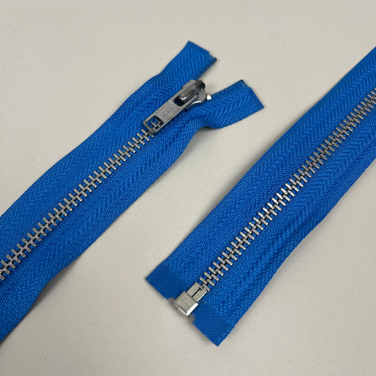 5 Separating Metal Zippers - True Blue & Silver 27.5" (NZP0525)
