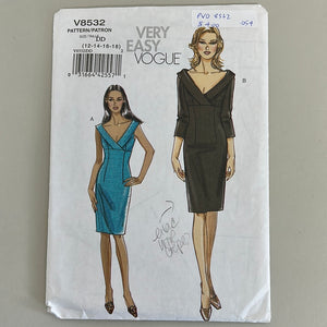 VOGUE Pattern, Misses' Dress (PVO8532)