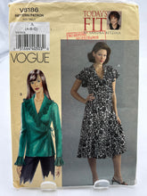 Load image into Gallery viewer, VOGUE Pattern, Misses&#39; Dress &amp; Top (PVO8186)

