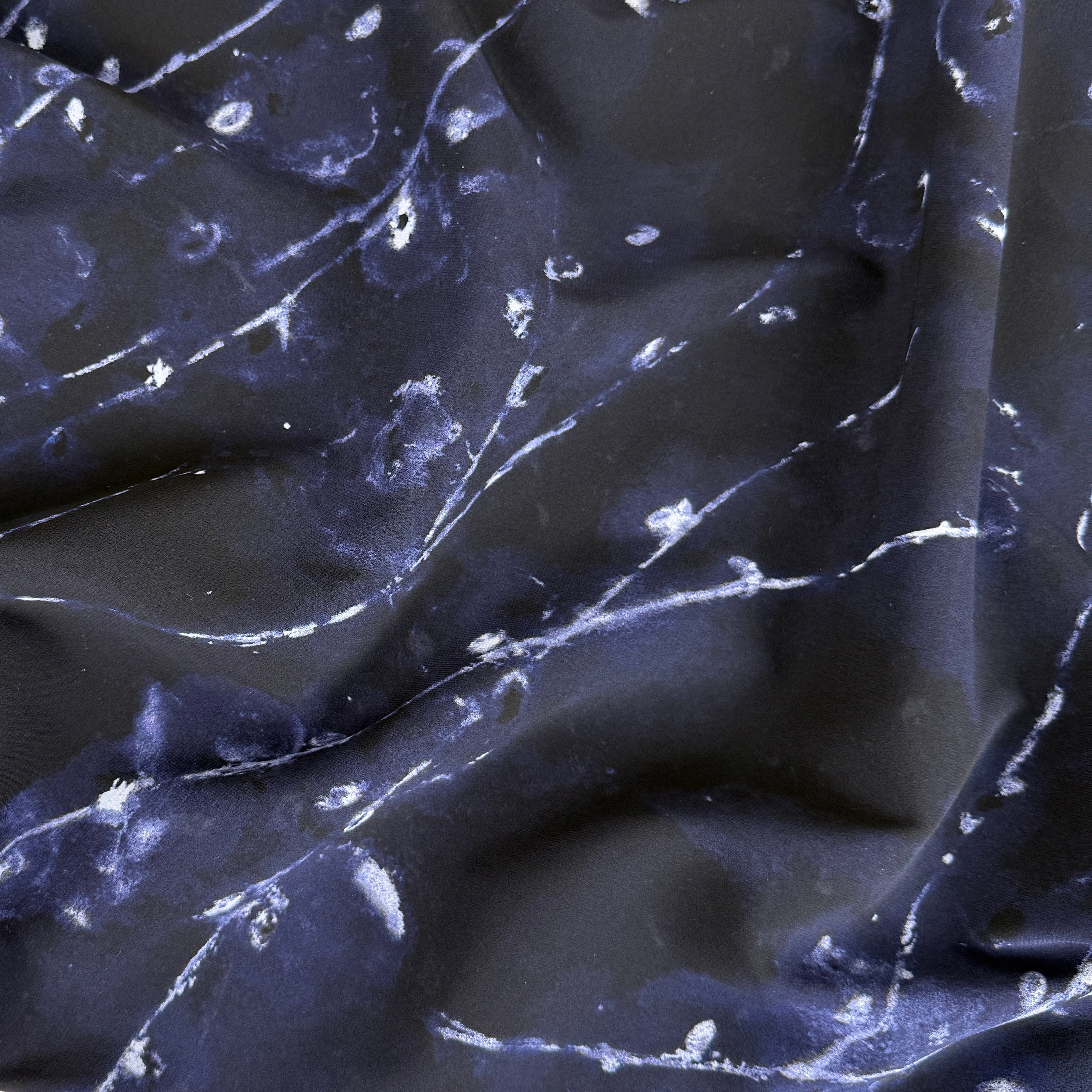 100% Silk Stretch Georgette Crepe - Indigo Wisps (WFY0505)